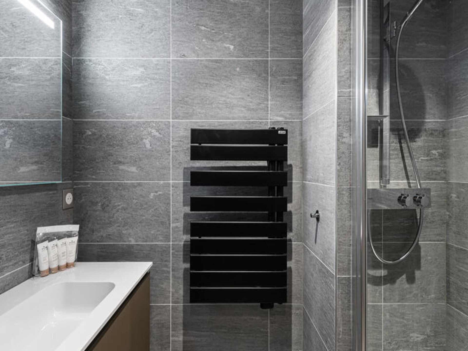 Modern appartement in Megève met zwembad, sauna en hamam - foto 22