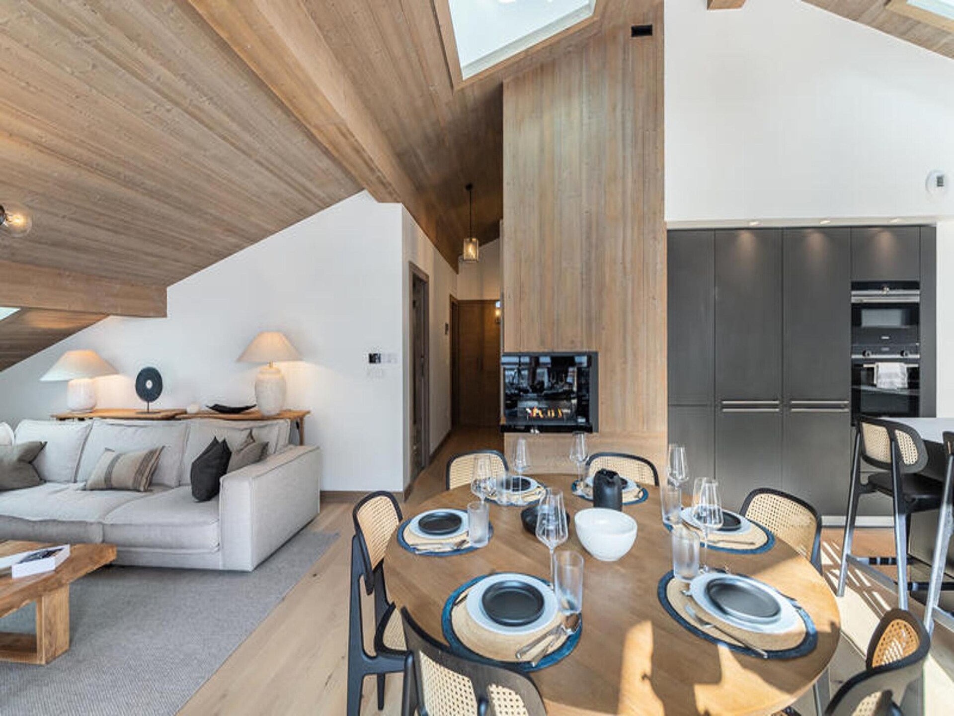 Ruim triplex appartement voor 10 personen met sauna, vlakbij de pistes van Megève - foto 2