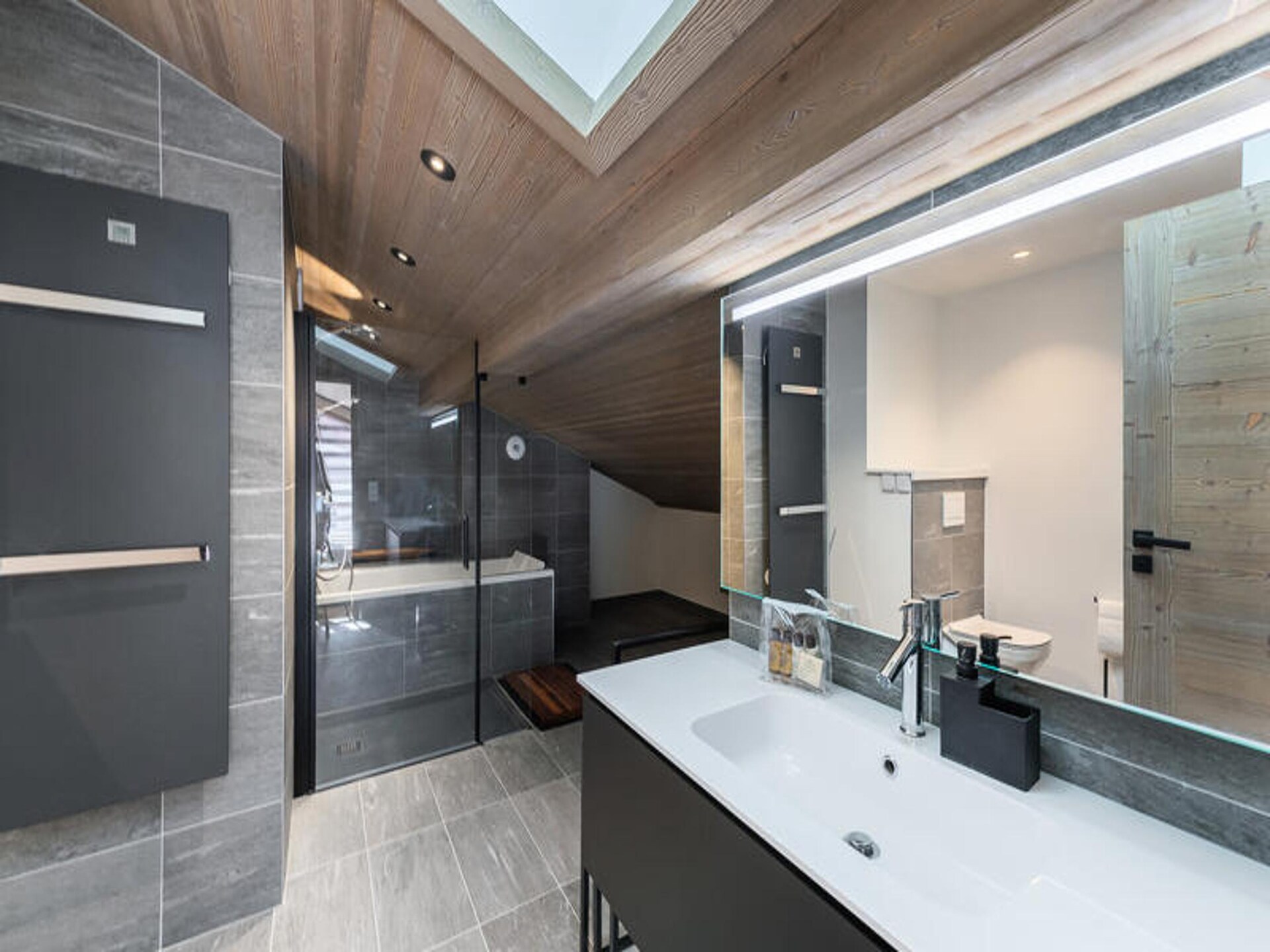 Ruim triplex appartement voor 10 personen met sauna, vlakbij de pistes van Megève - foto 26
