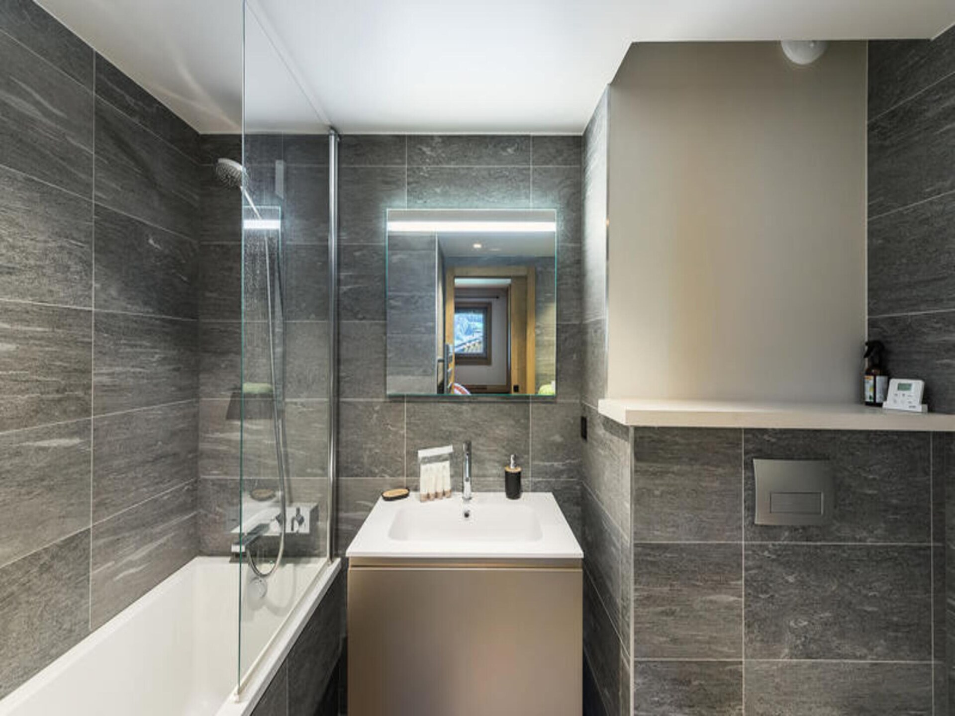 Luxe appartement Résidence Stallion C in Megève met wellness en ski-inn - foto 18