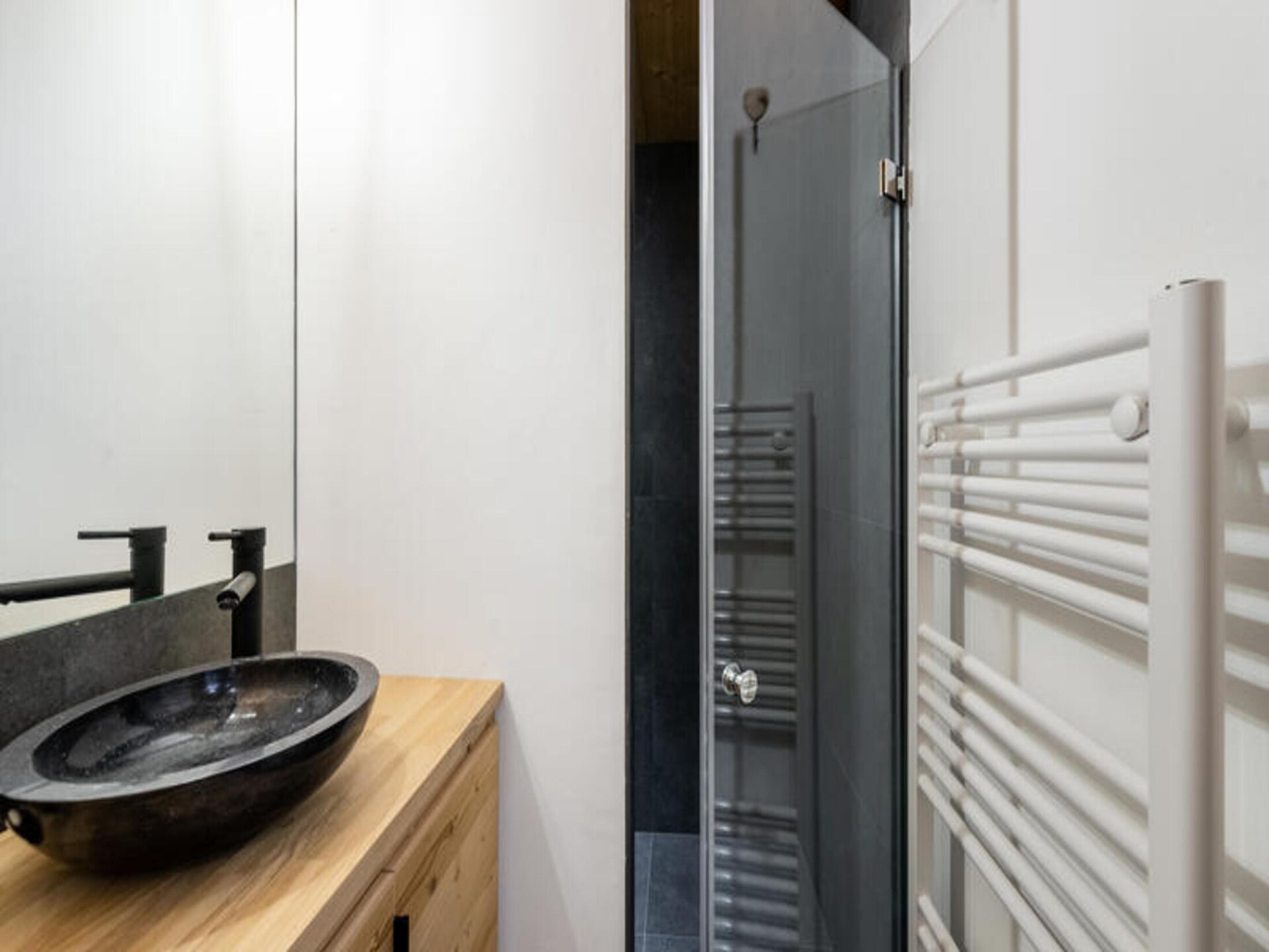 Ruim appartement met tuin en terras, 5 minuten van centrum Megève - foto 21
