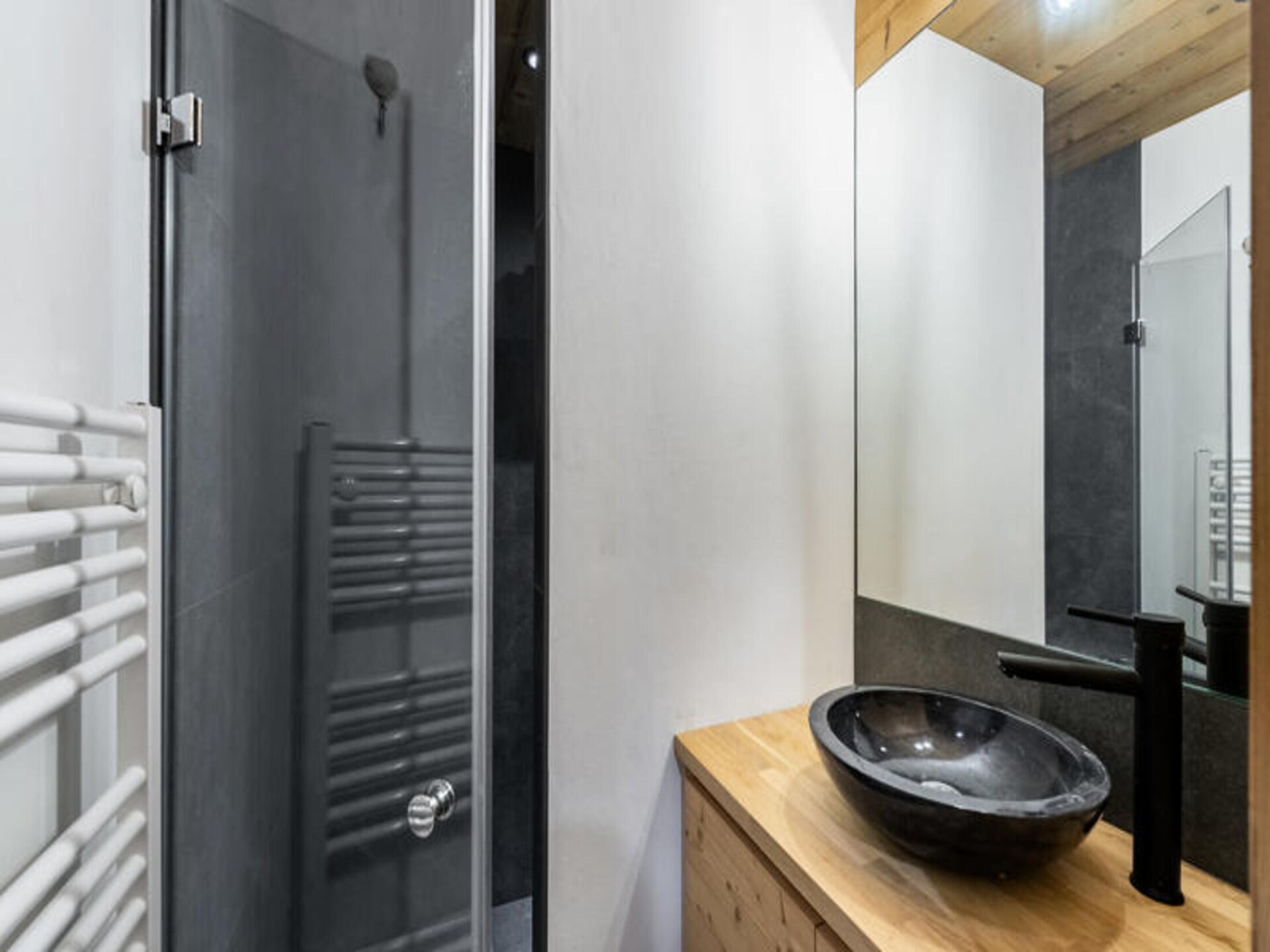 Ruim appartement met tuin en terras, 5 minuten van centrum Megève - foto 22