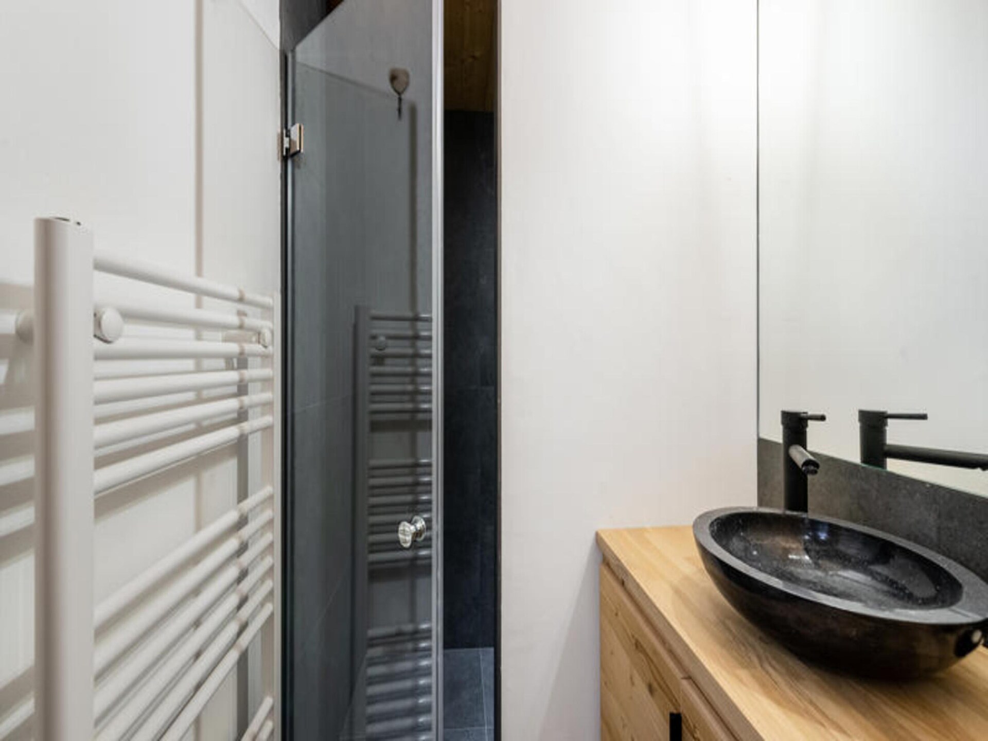 Ruim appartement met tuin en terras, 5 minuten van centrum Megève - foto 9