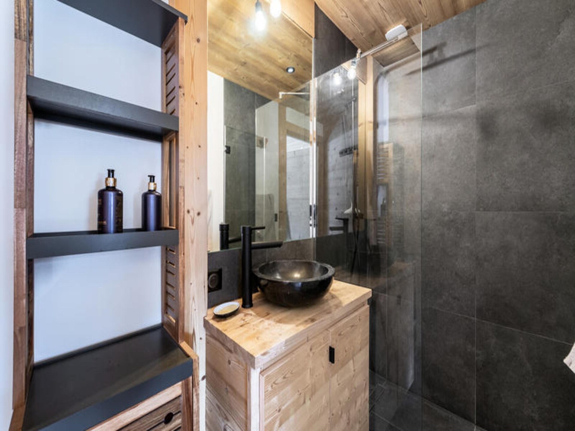 Ruim appartement met tuin en terras, 5 minuten van centrum Megève - foto 6