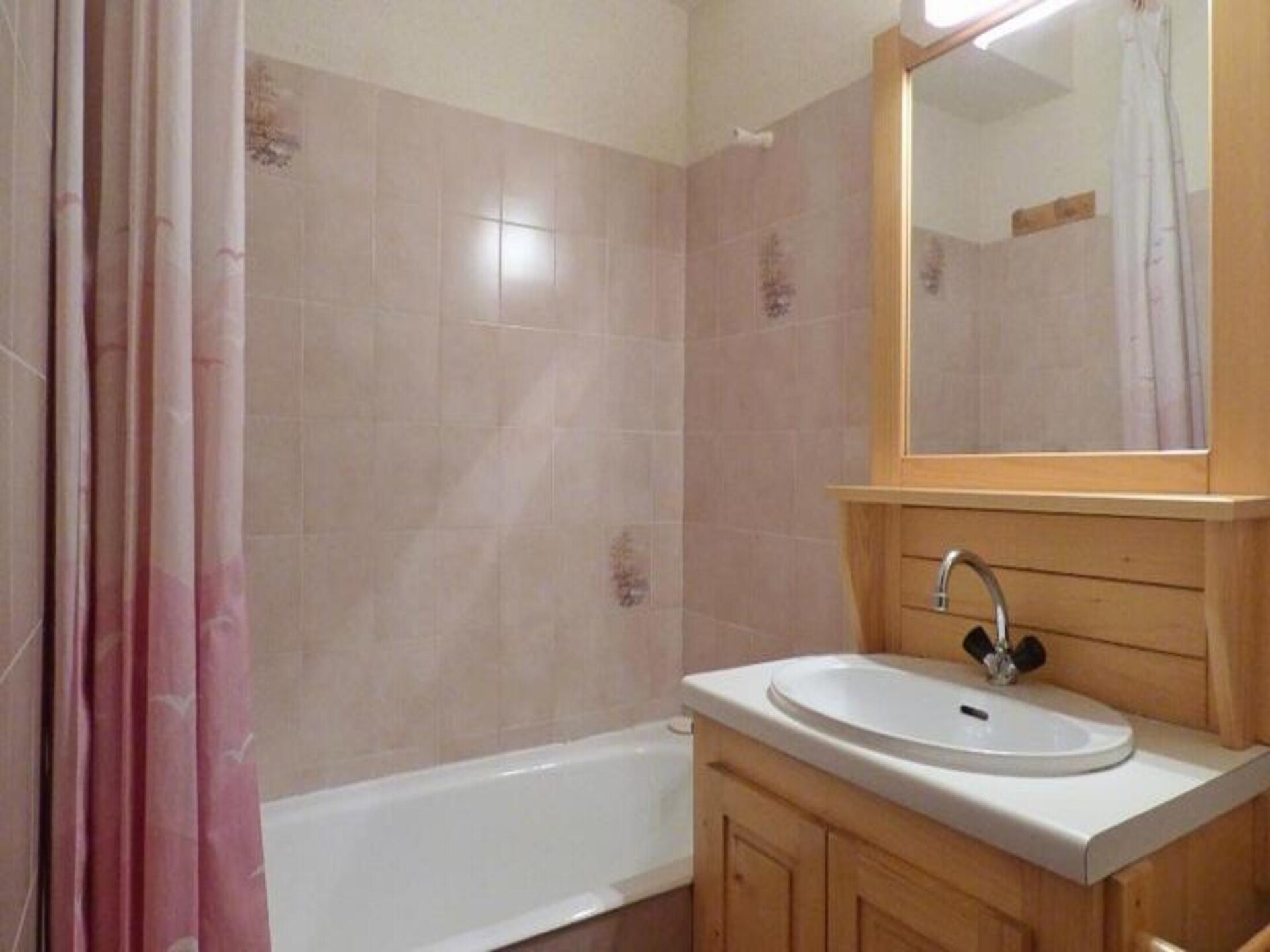 Charmant appartement in hartje Le Grand Bornand met bergzicht - foto 32