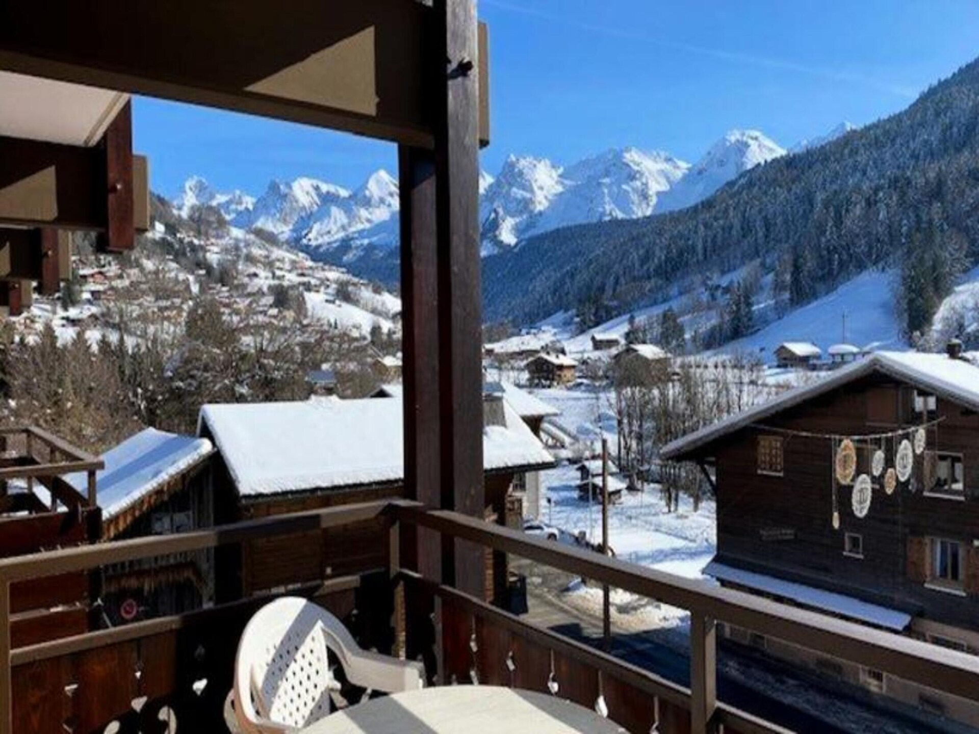 Charmant appartement in hartje Le Grand Bornand met bergzicht - foto 22