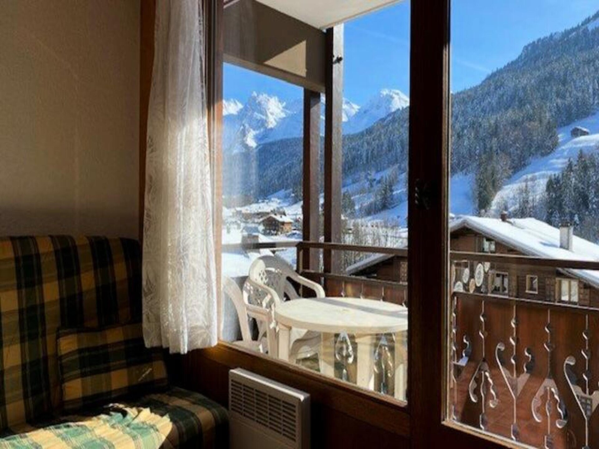 Charmant appartement in hartje Le Grand Bornand met bergzicht - foto 15