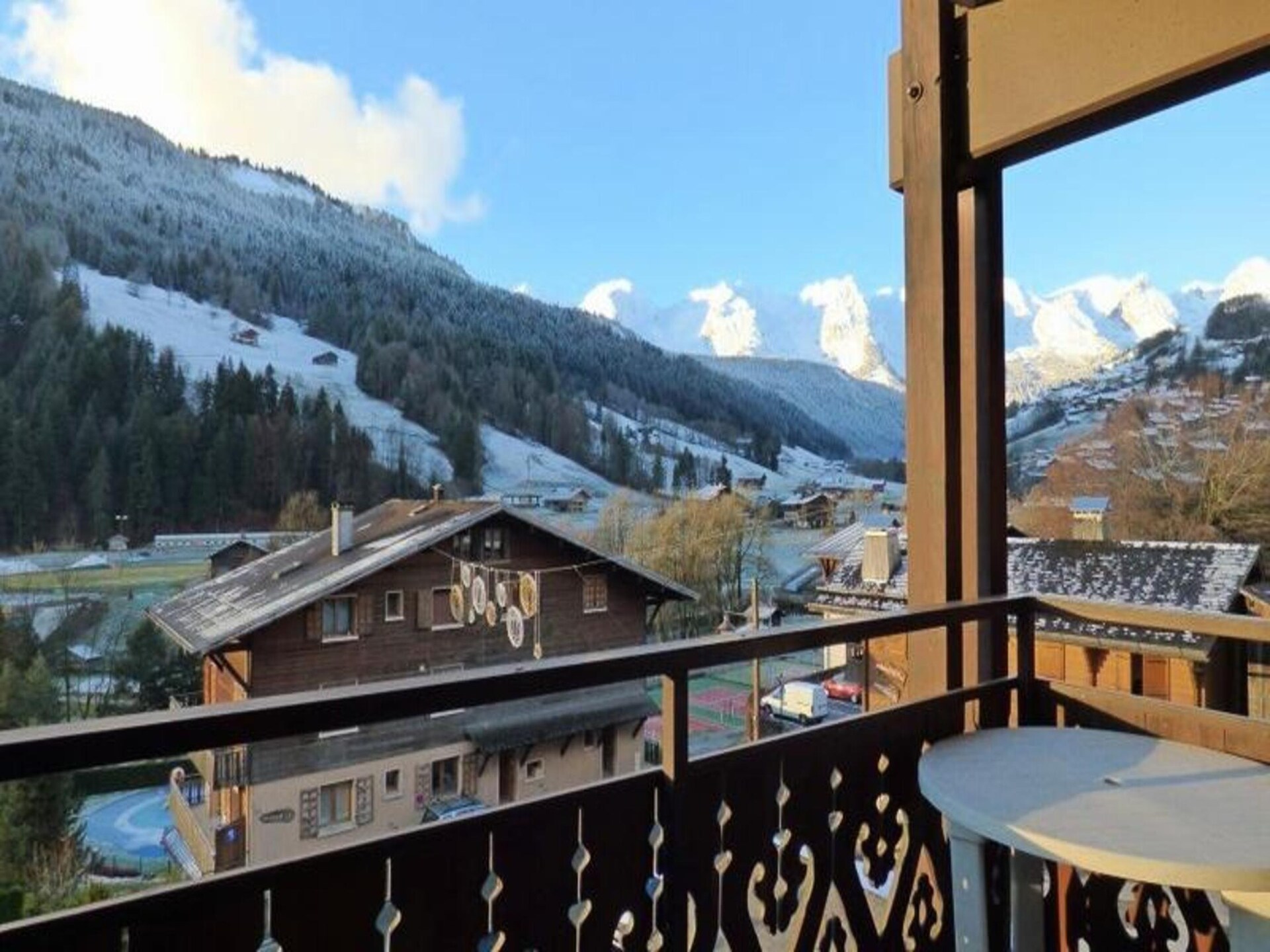 Charmant appartement in hartje Le Grand Bornand met bergzicht - foto 7