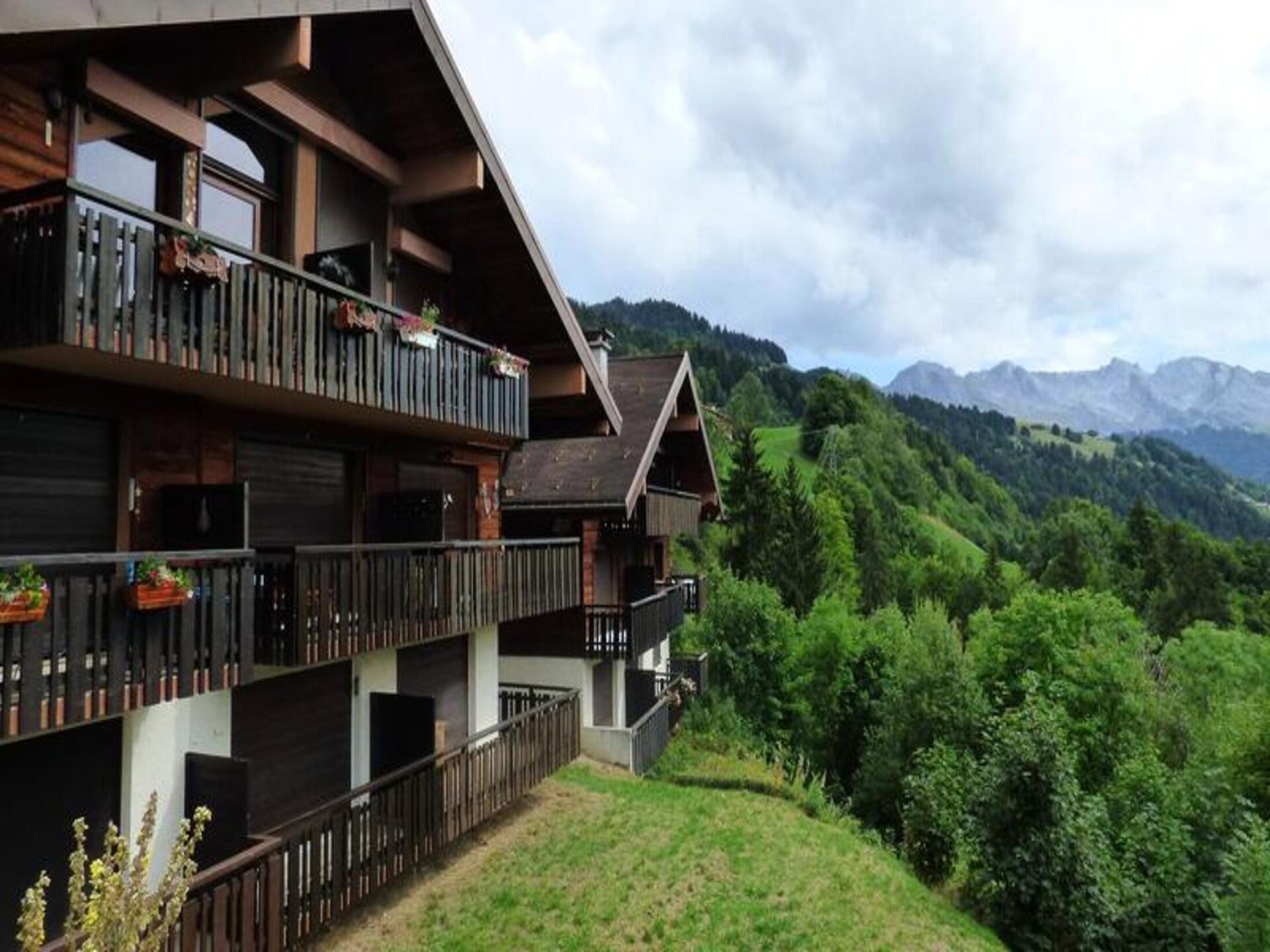 Knusse studio op het zuidoosten met balkon en uitzicht in Le Grand Bornand - foto 12
