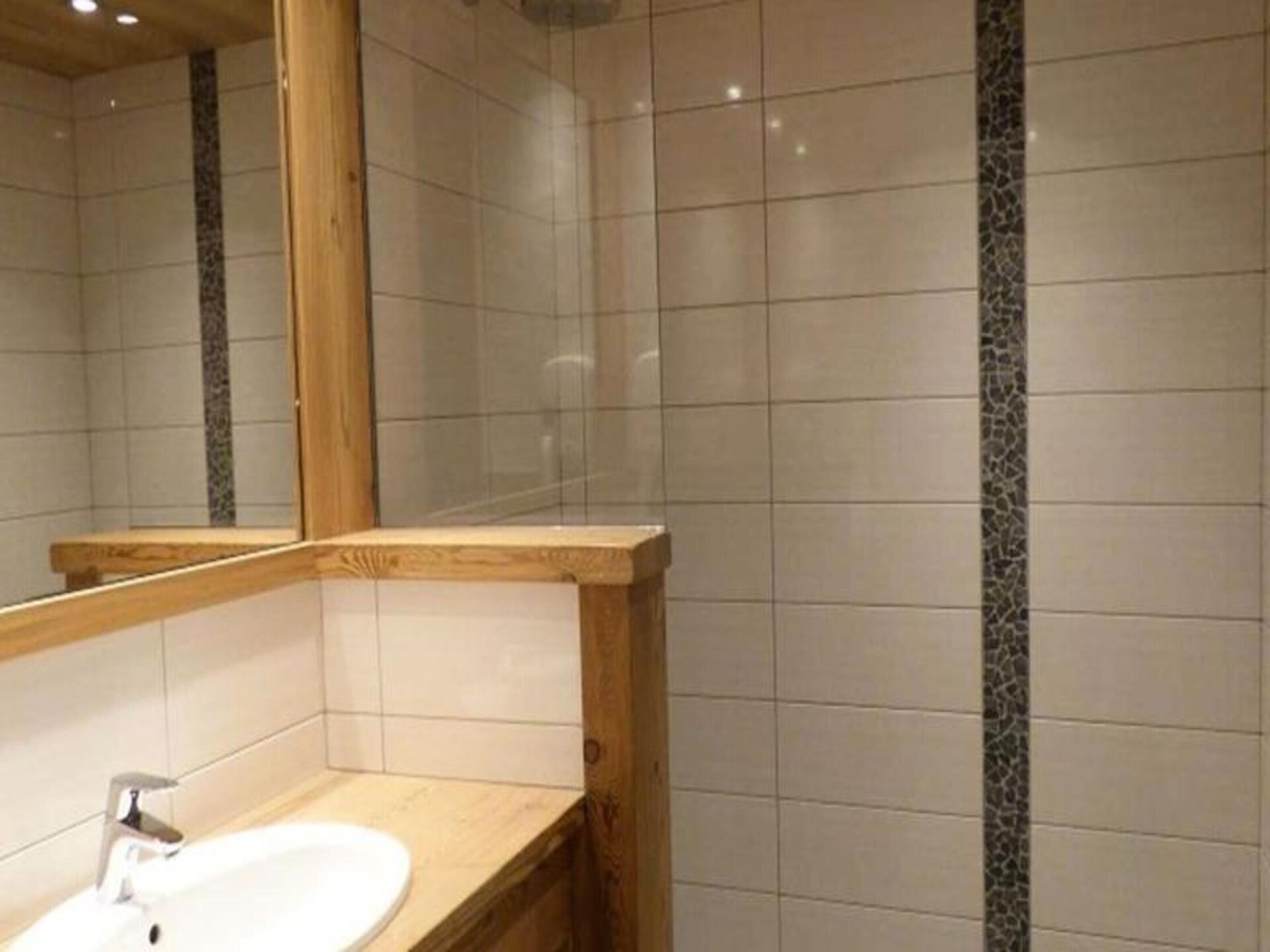 Authentiek 5-kamerappartement voor 14 personen, 50m van de piste in Grand-Bornand - foto 7