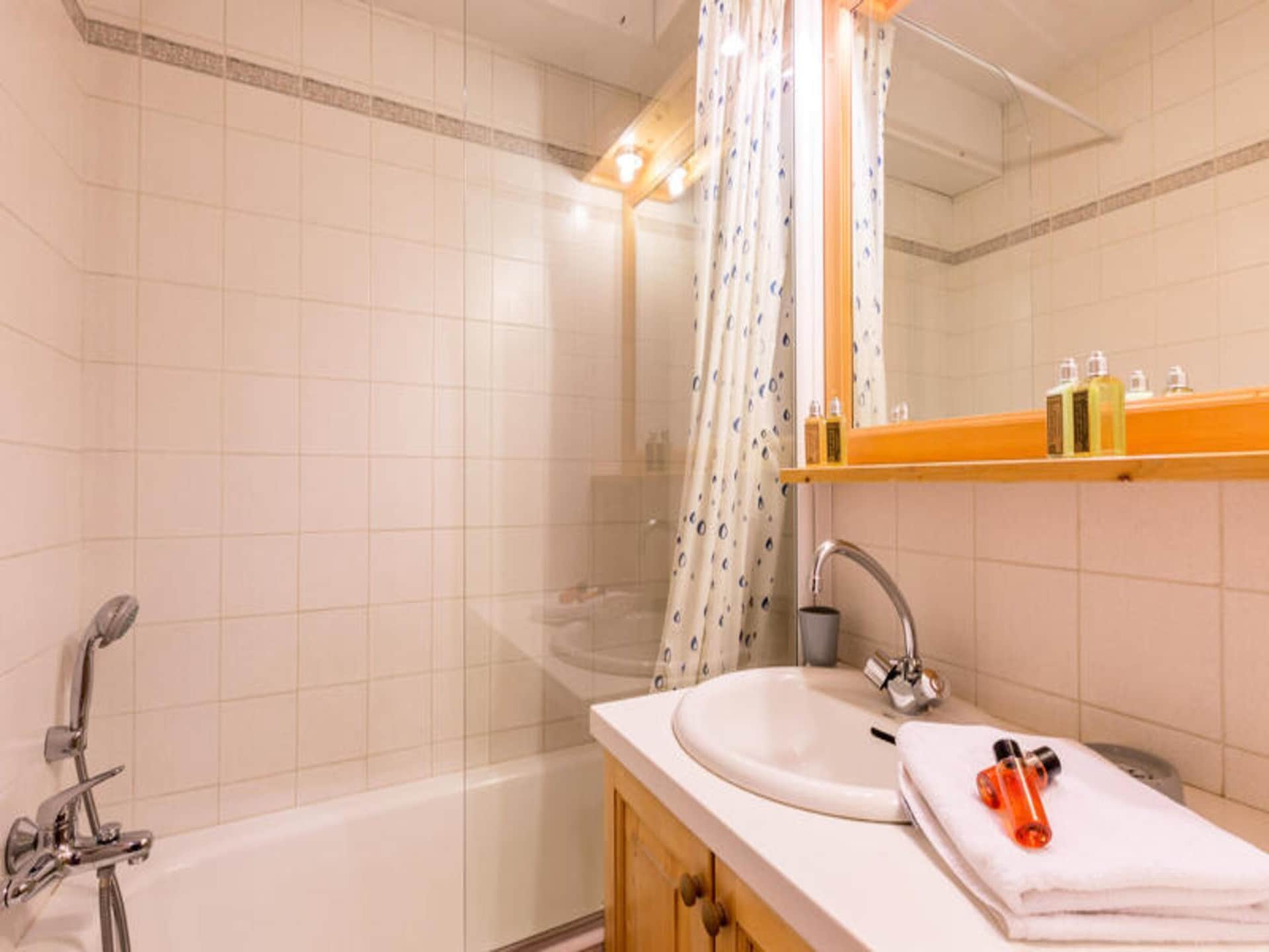 Knus appartement voor 4 met balkon en Aravis-uitzicht in La Clusaz - foto 10