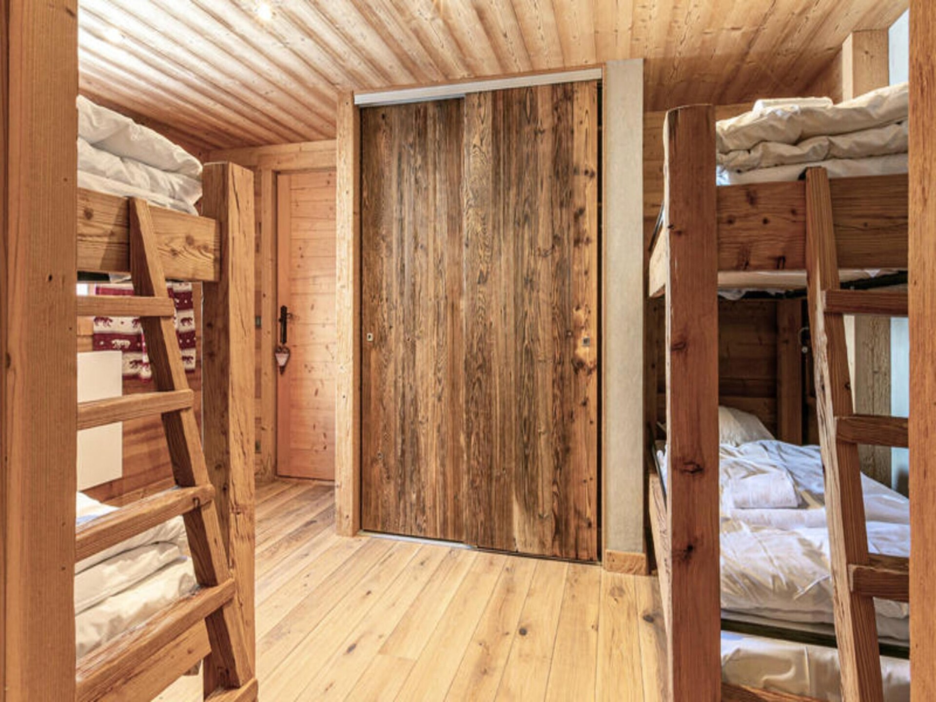 Ruim chalet voor 13 personen met sauna en terras nabij de pistes in La Clusaz - foto 16