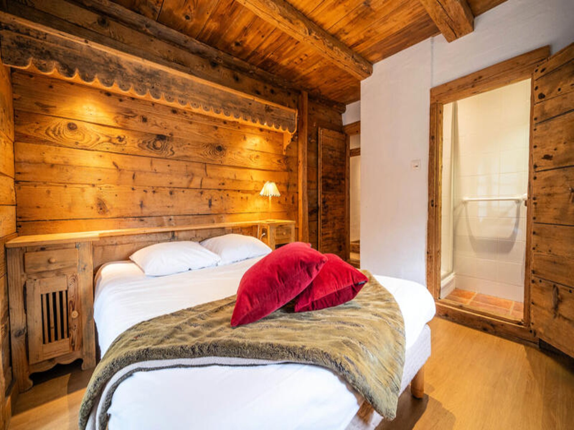 Ruim appartement voor 10 personen in het hart van La Clusaz, vlakbij de piste - foto 14