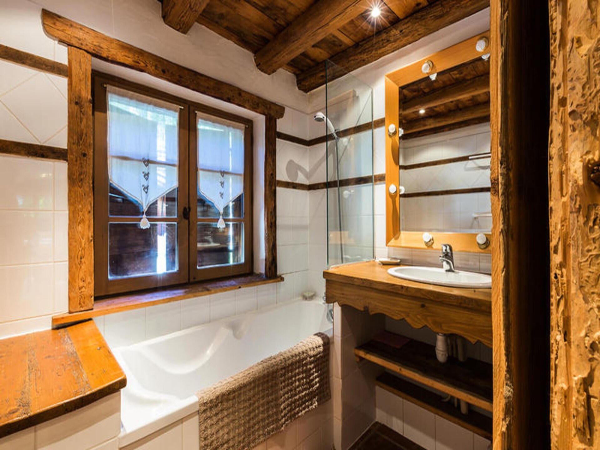 Authentiek 6-kamer appartement voor 10 personen in het hart van La Clusaz - foto 12