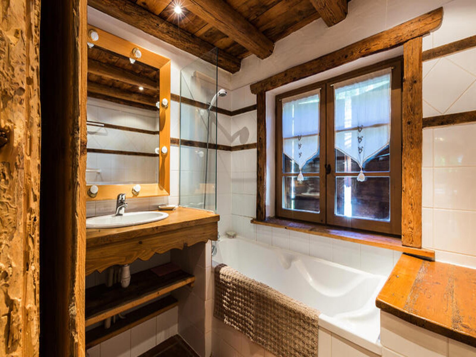 Authentiek 6-kamer appartement voor 10 personen in het hart van La Clusaz - foto 18