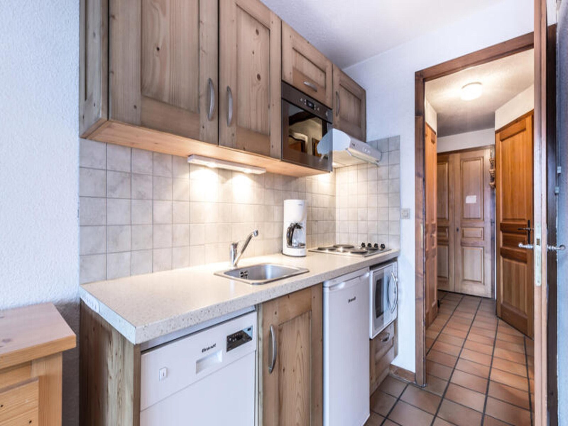 Zonnig studio-appartement op 250m van de piste in La Clusaz - foto 16