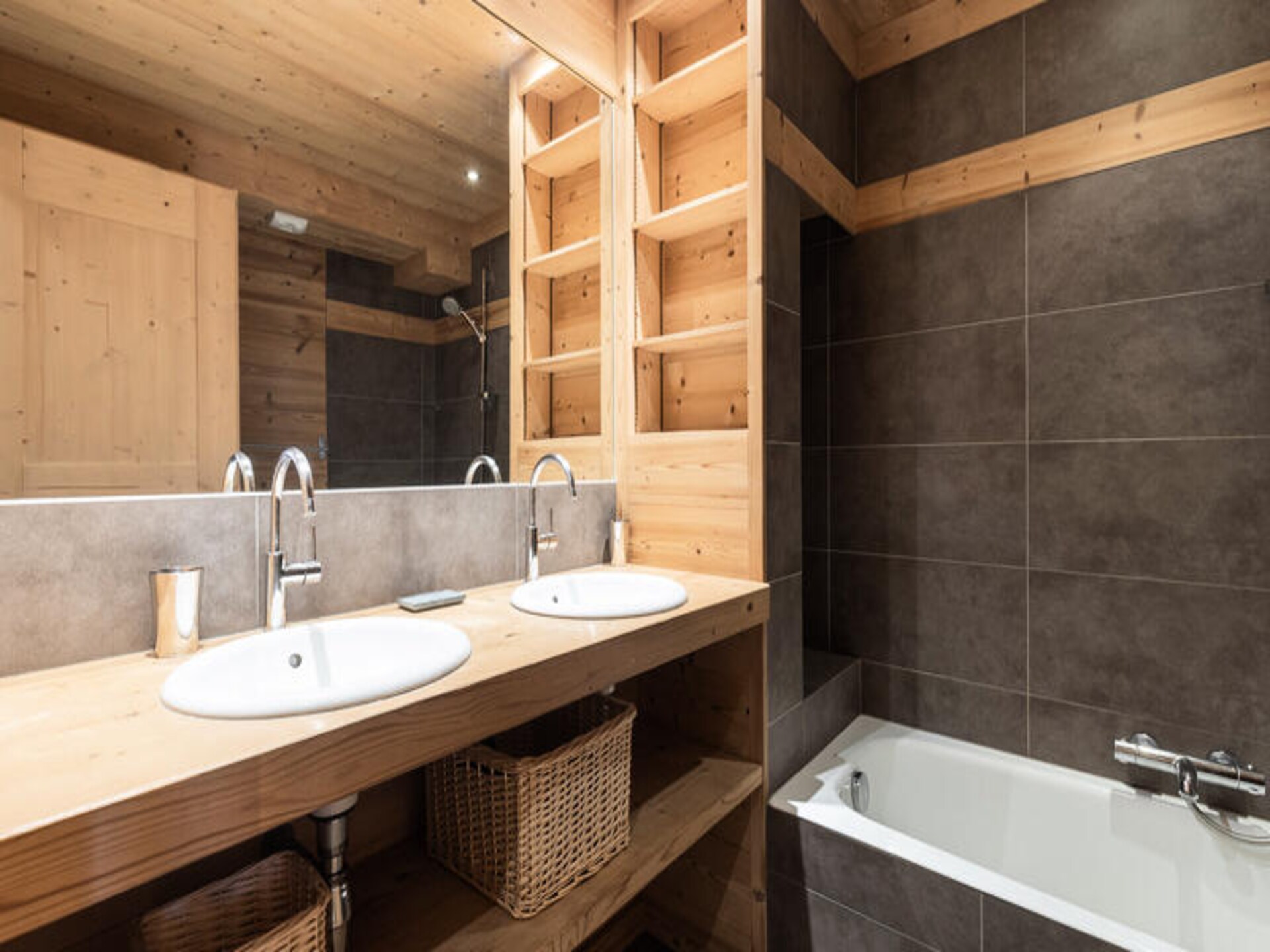 Ruim 14-persoons chalet met hamam nabij La Clusaz - foto 27