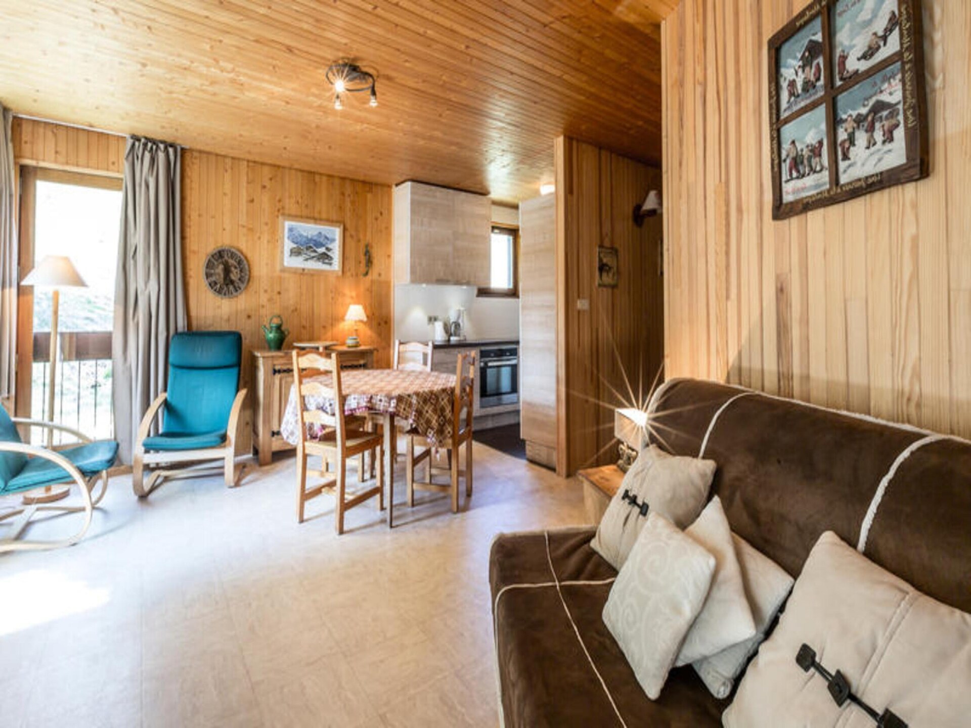 Sfeervol 6-persoons appartement in La Clusaz, direct aan de piste - foto 11