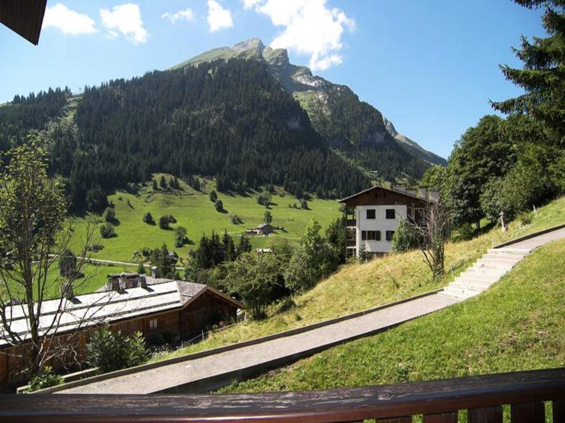 Sfeervol 6-persoons appartement in La Clusaz, direct aan de piste - foto 19