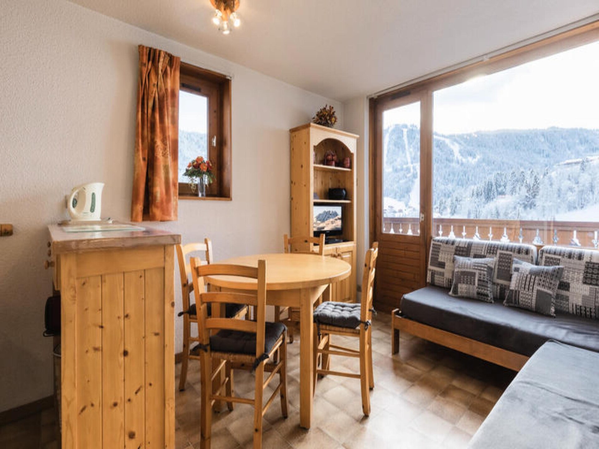 Knusse studio voor 5 met balkon en uitzicht, 250m van de piste in La Clusaz - foto 7