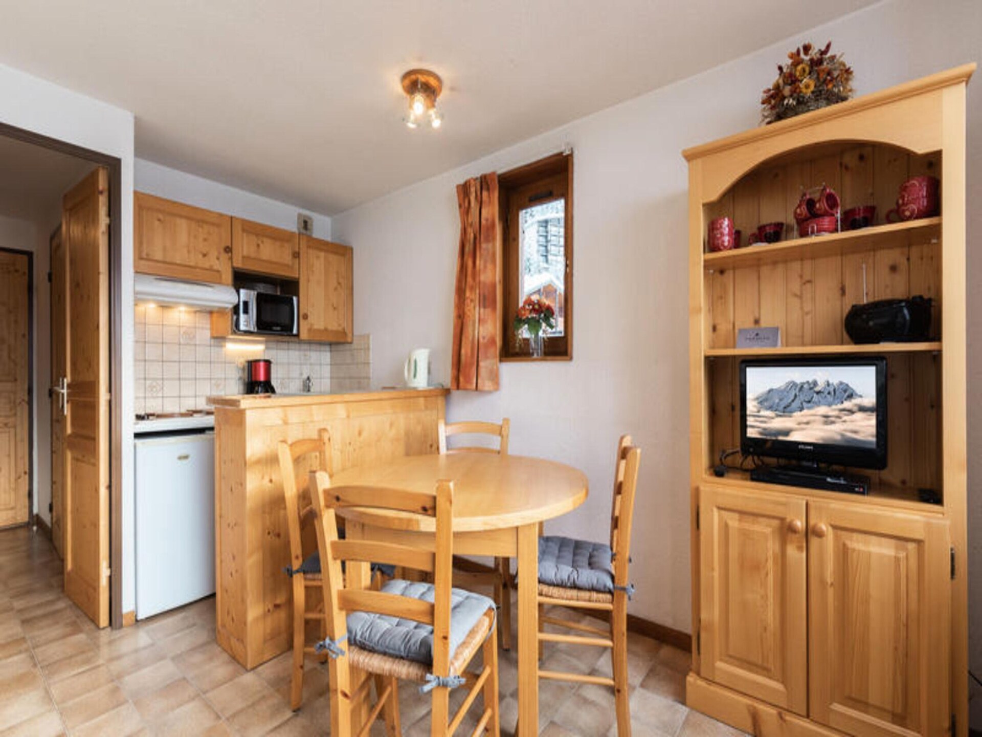 Knusse studio voor 5 met balkon en uitzicht, 250m van de piste in La Clusaz - foto 3