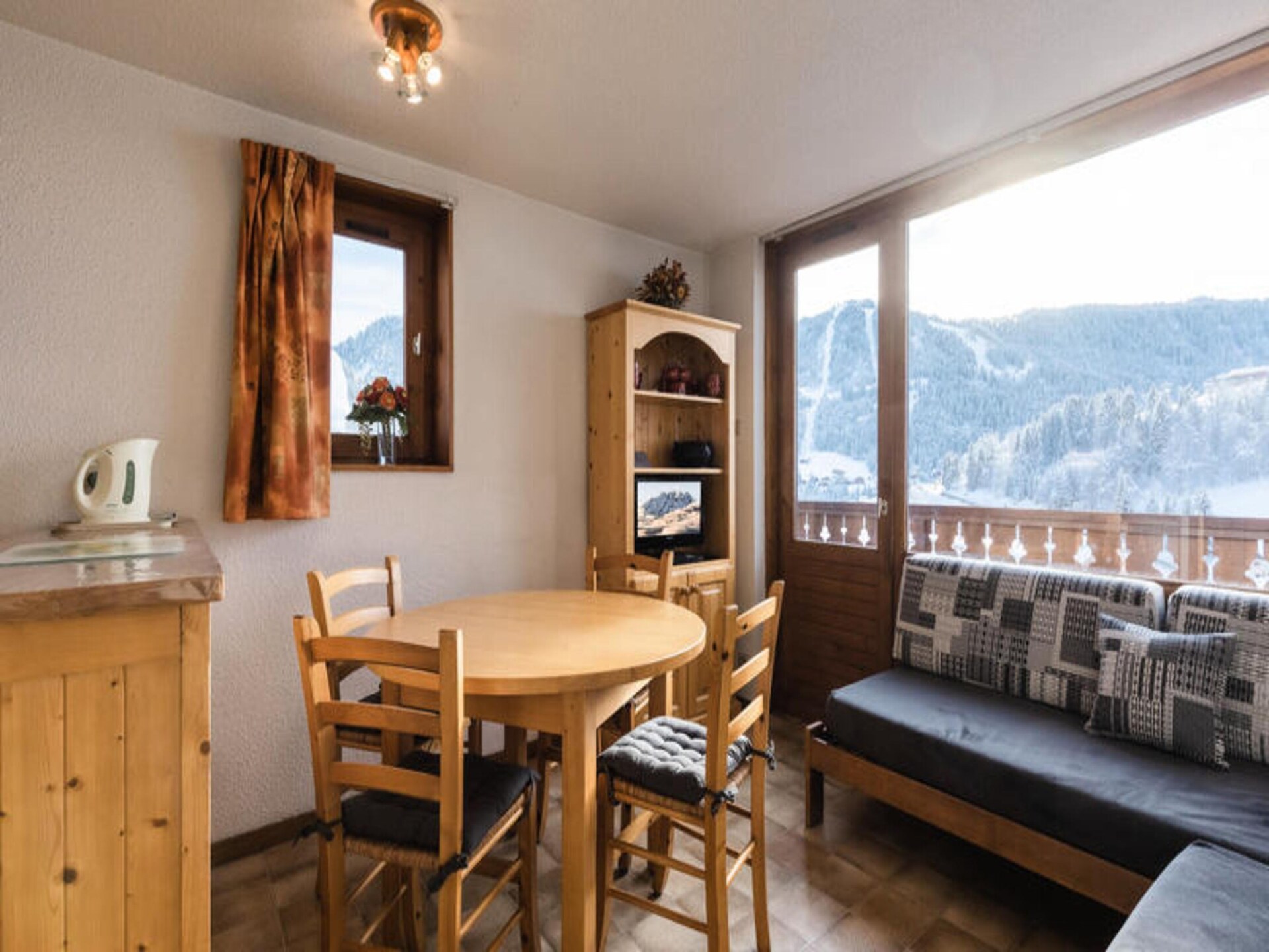 Knusse studio voor 5 met balkon en uitzicht, 250m van de piste in La Clusaz - foto 11