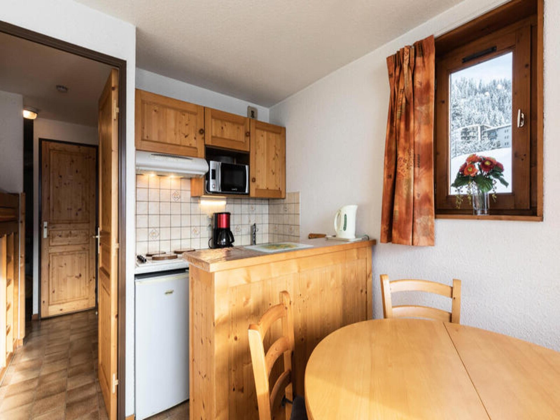 Knusse studio voor 5 met balkon en uitzicht, 250m van de piste in La Clusaz - foto 12