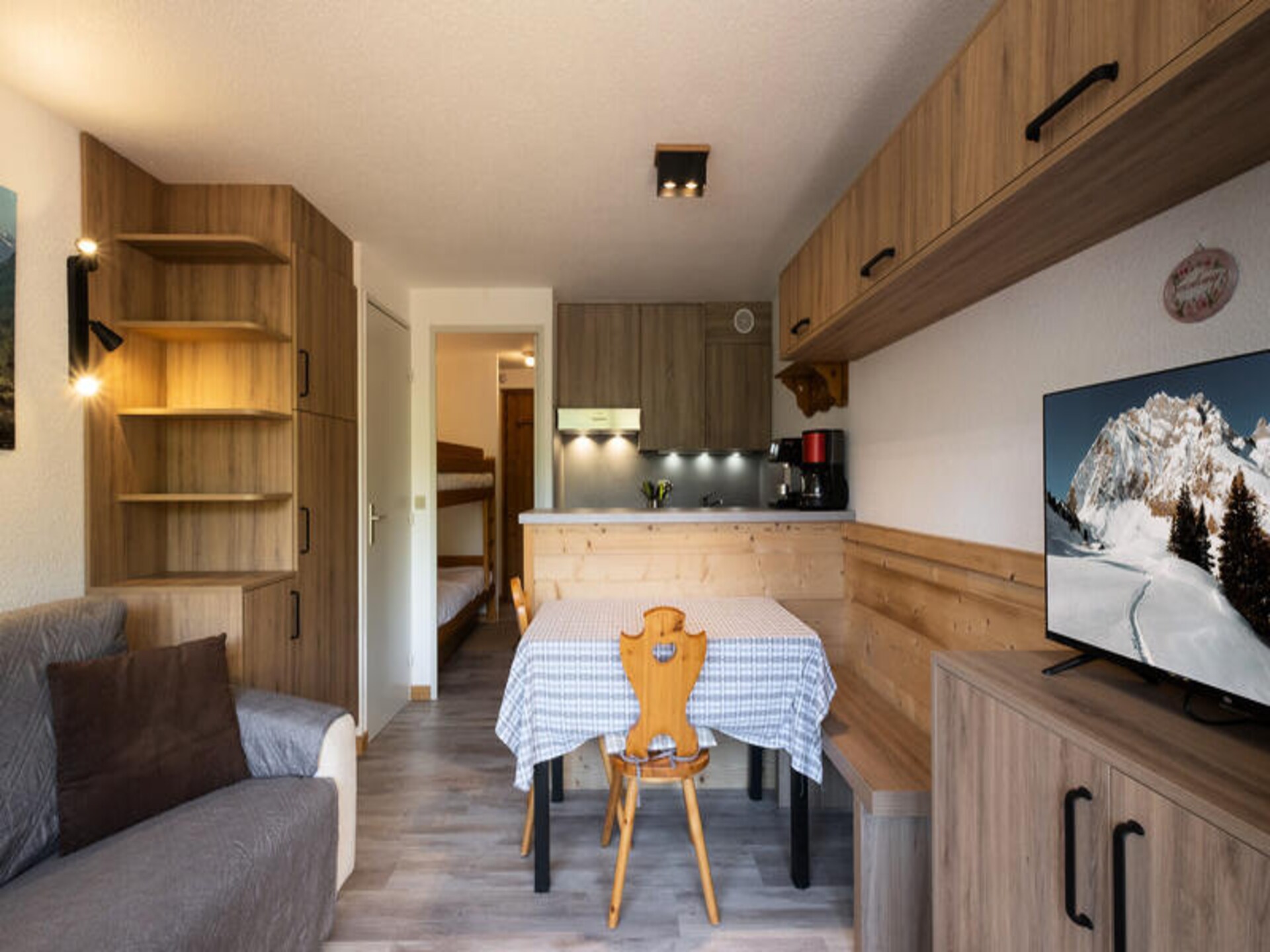 Zonnig studio-appartement in La Clusaz met balkon en uitzicht op de piste - foto 2