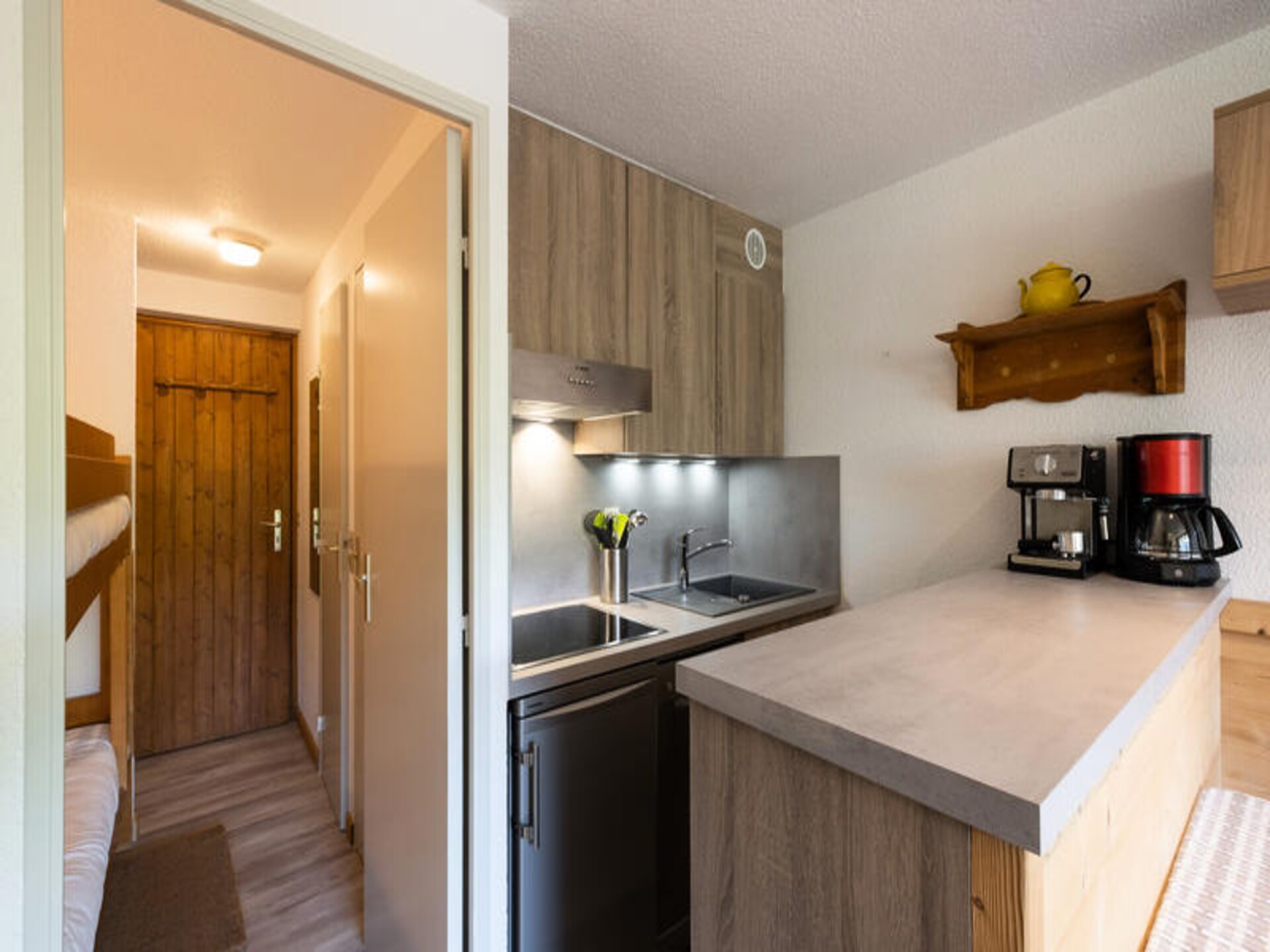 Zonnig studio-appartement in La Clusaz met balkon en uitzicht op de piste - foto 11