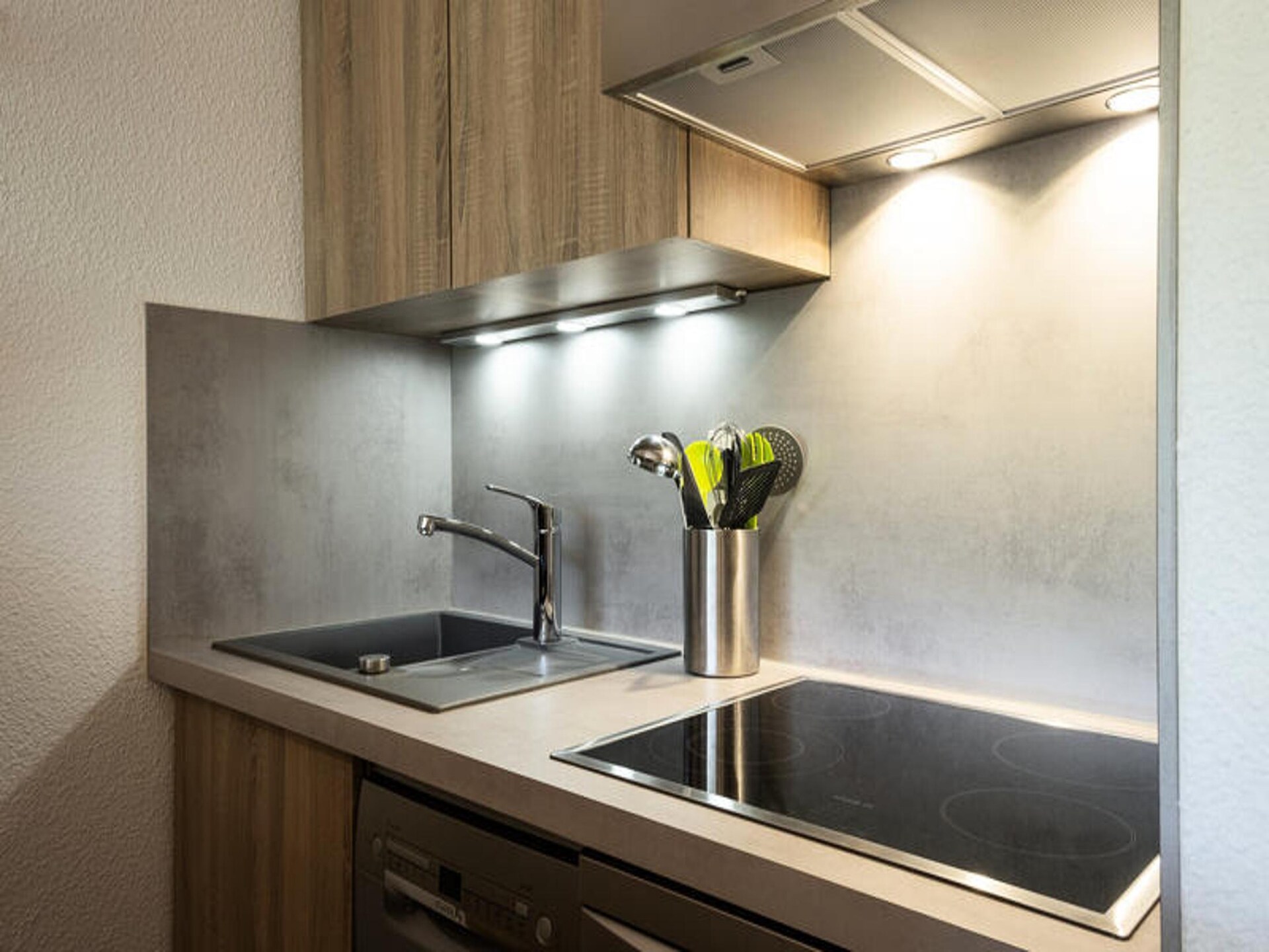 Zonnig studio-appartement in La Clusaz met balkon en uitzicht op de piste - foto 25