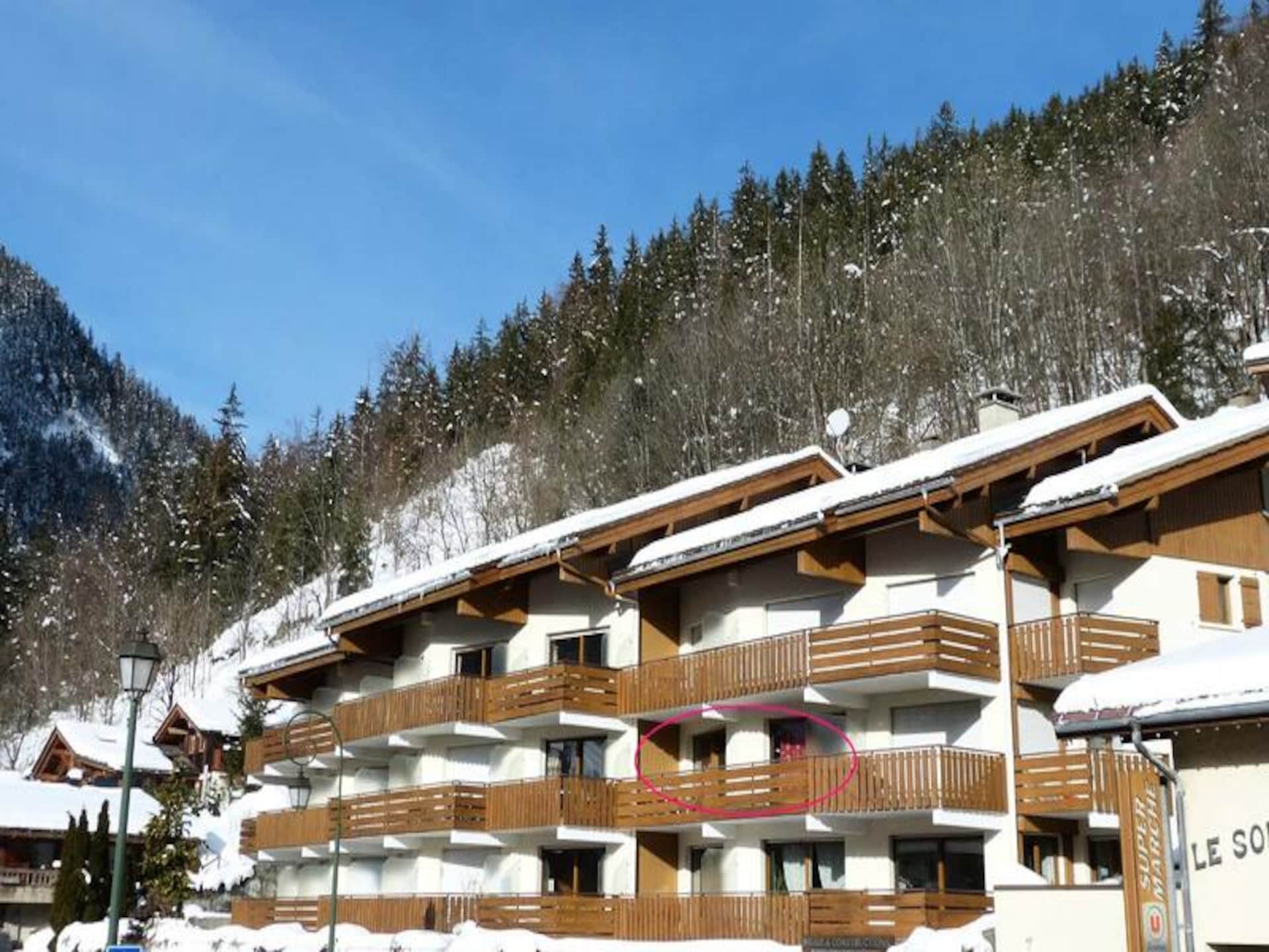 Licht appartement met zuidbalkon, 200m van de pistes in La Clusaz - foto 5