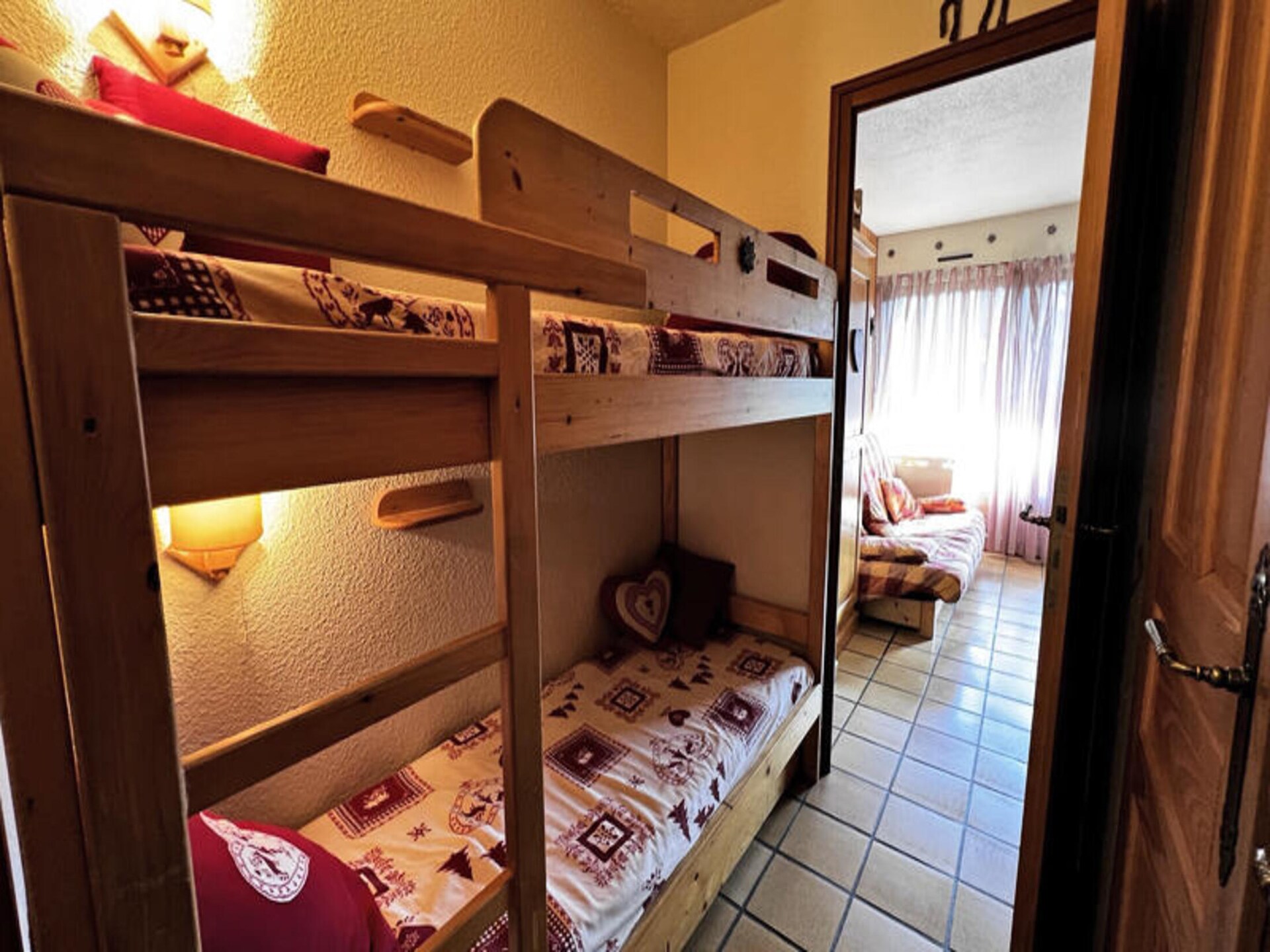 Knus appartement op de bergflank met vrij uitzicht op de pistes - foto 23
