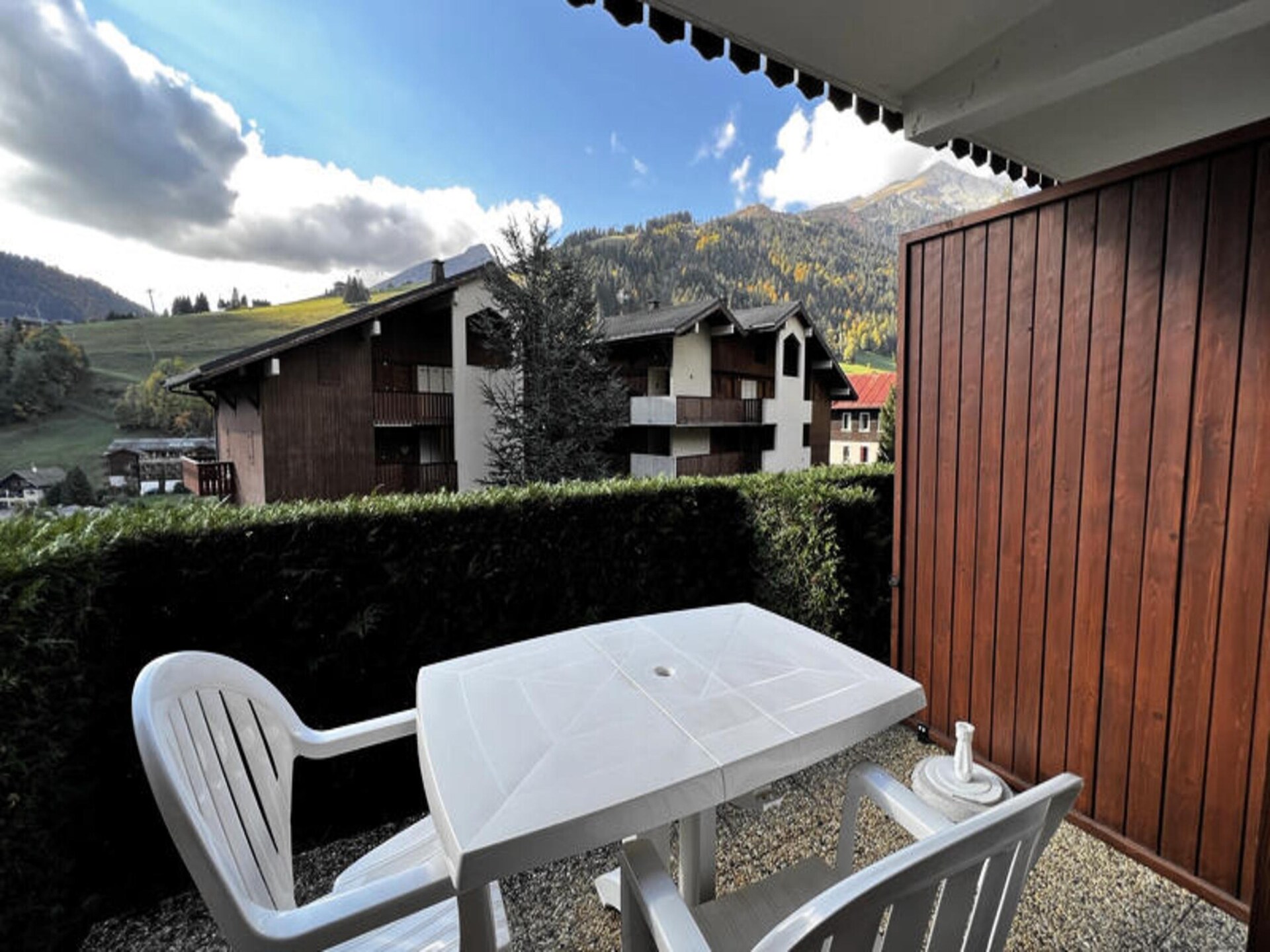 Knus appartement op de bergflank met vrij uitzicht op de pistes - foto 24