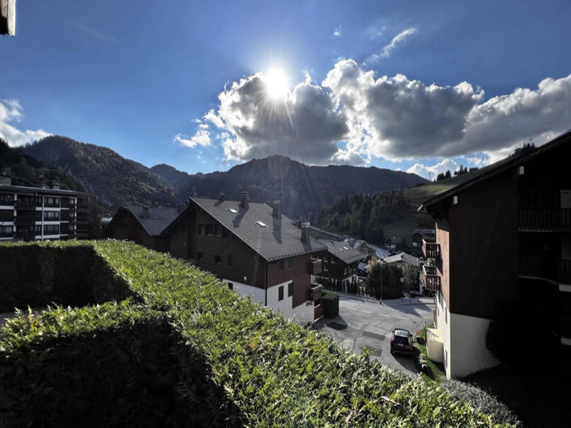 Knus appartement op de bergflank met vrij uitzicht op de pistes - foto 12