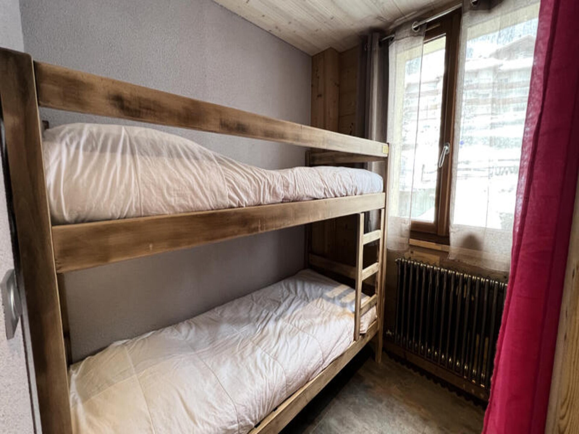Ruim 8-persoons appartement op 100 meter van de piste in La Clusaz - foto 9