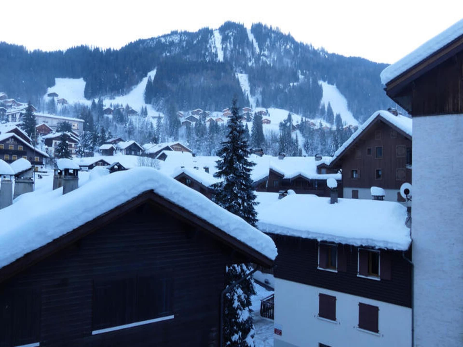 Gerenoveerd 8-persoons appartement op 100m van de piste in La Clusaz - foto 16