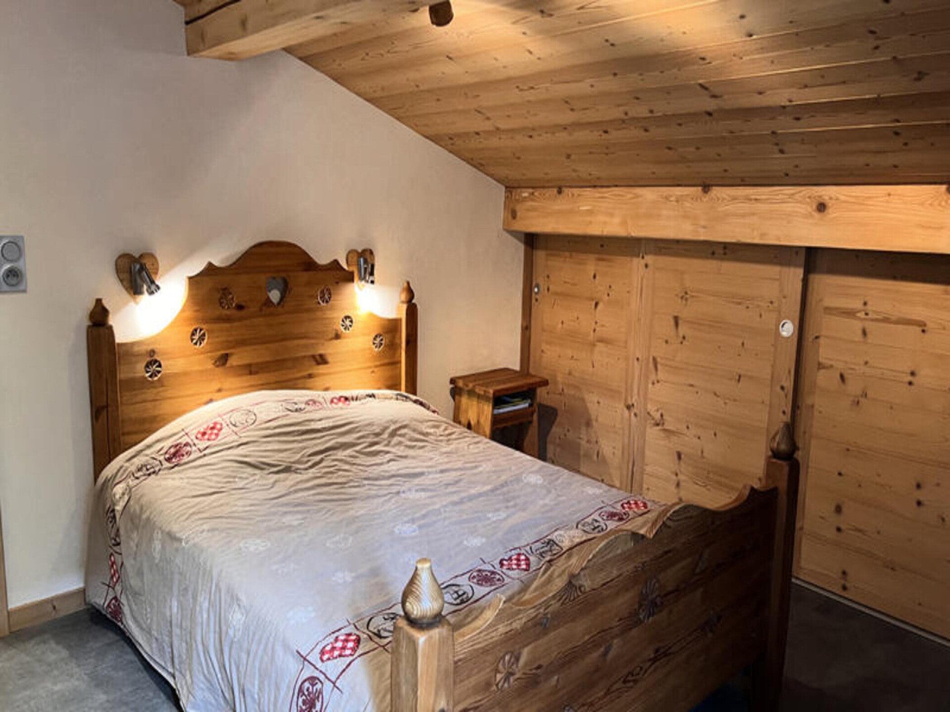 Gerenoveerd 8-persoons appartement op 100m van de piste in La Clusaz - foto 37
