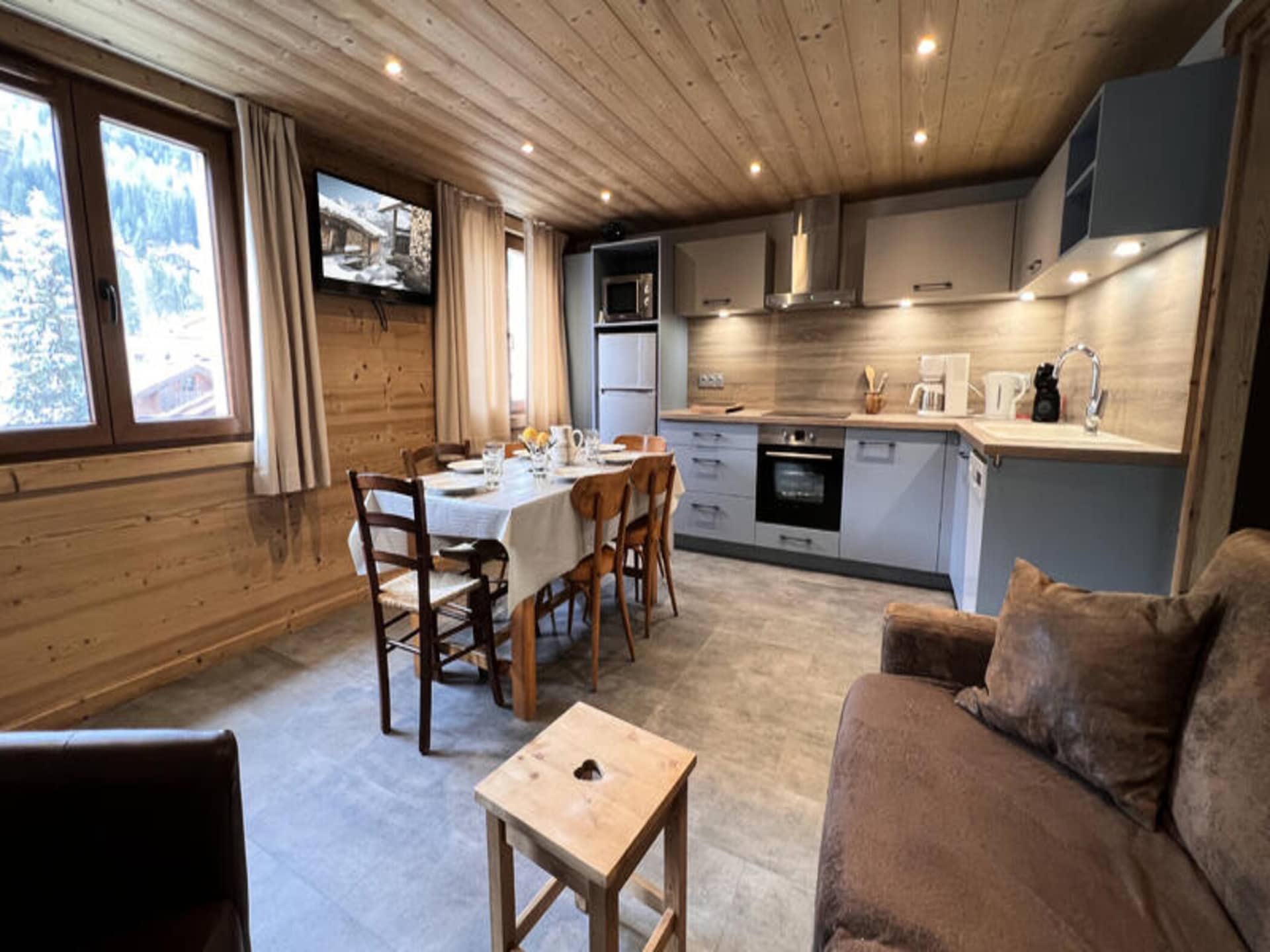 Gerenoveerd 8-persoons appartement op 100m van de piste in La Clusaz - foto 21