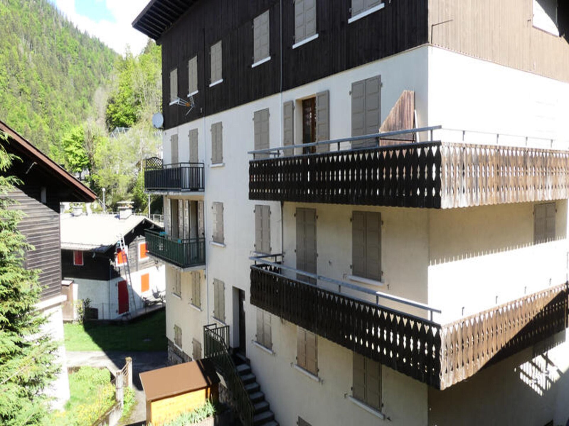 Gerenoveerd 8-persoons appartement op 100m van de piste in La Clusaz - foto 3