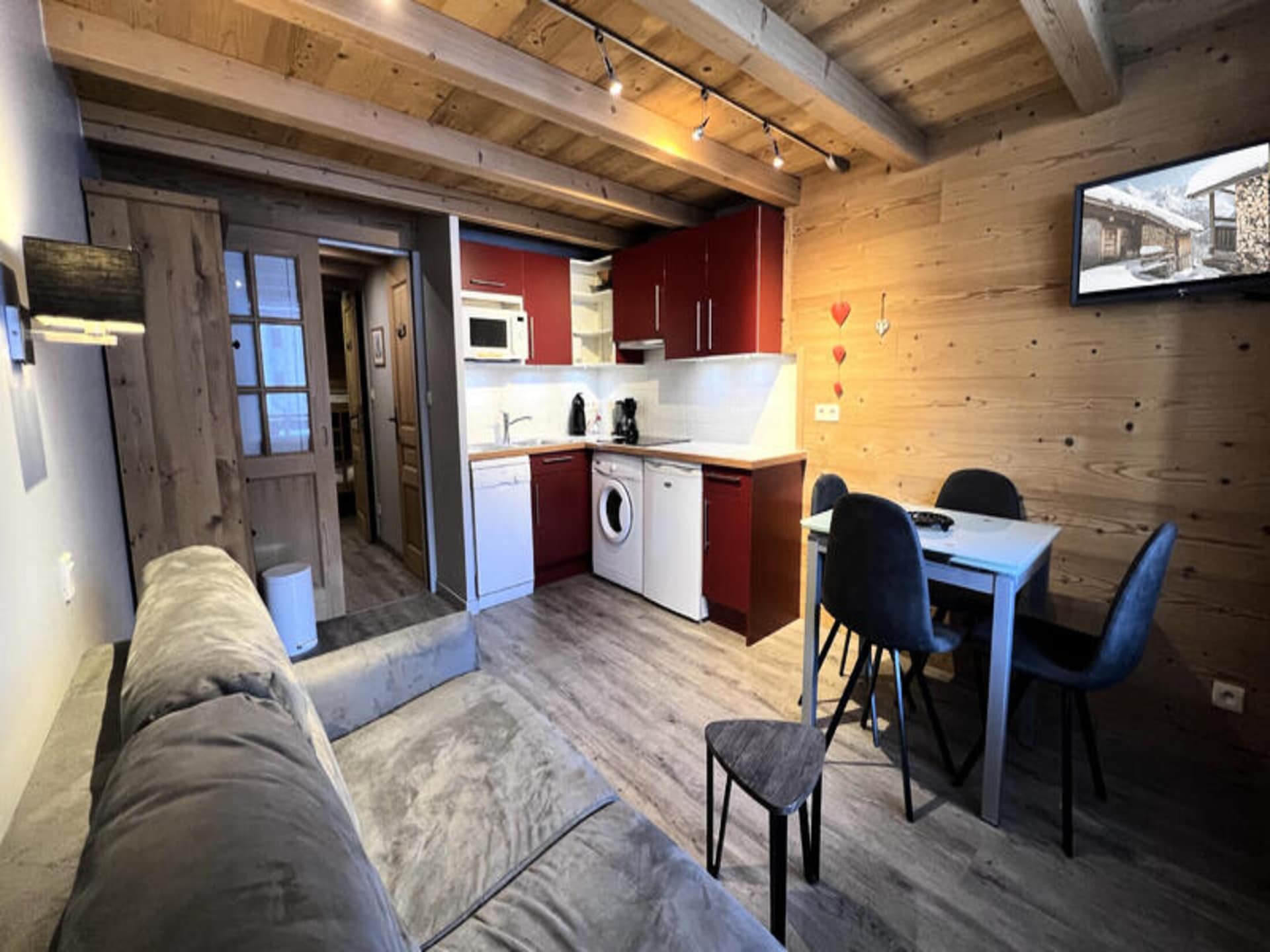 Gerenoveerd studio-appartement met balkon en uitzicht op de pistes in La Clusaz - foto 1