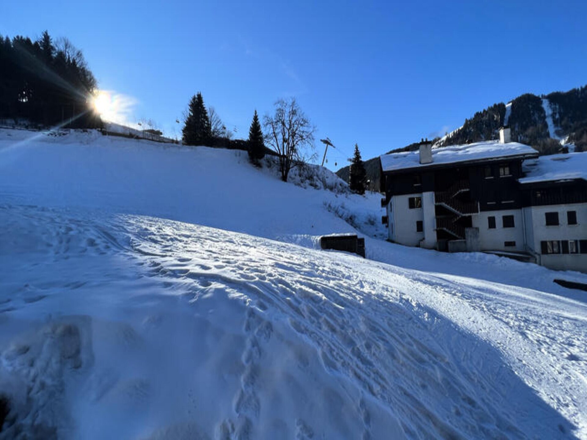 Gerenoveerd studio-appartement met balkon en uitzicht op de pistes in La Clusaz - foto 17