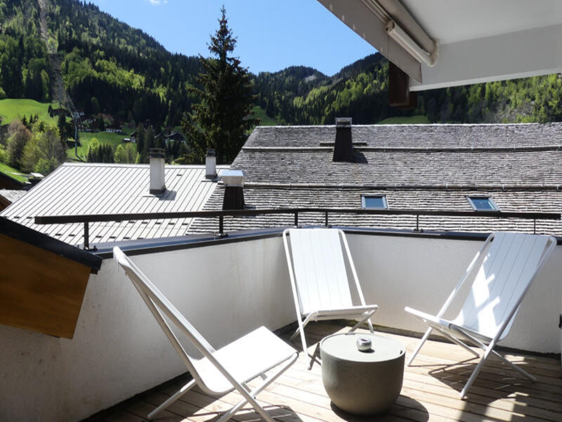 Gerenoveerd appartement 81m² vlakbij de piste in La Clusaz voor 10 personen - foto 3