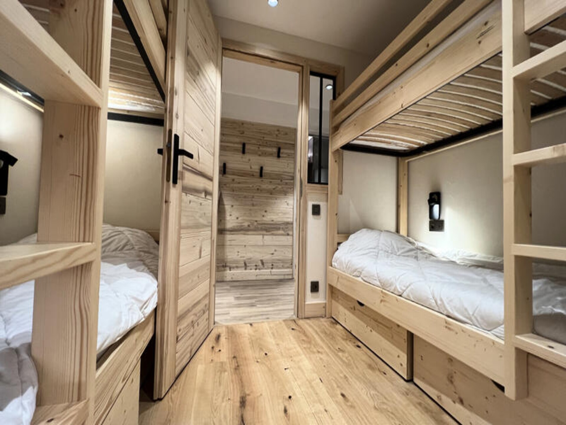 Gerenoveerd appartement 81m² vlakbij de piste in La Clusaz voor 10 personen - foto 15