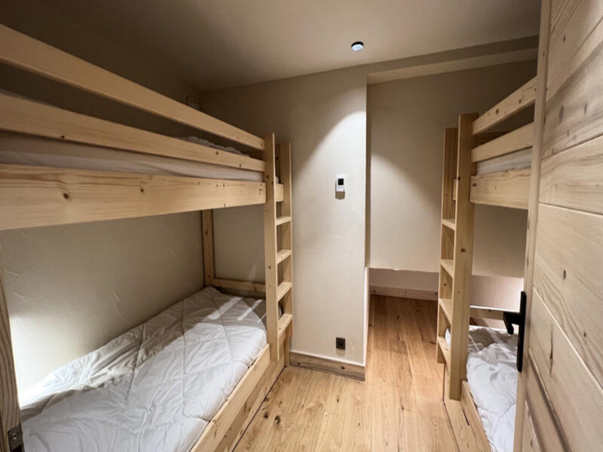 Gerenoveerd appartement 81m² vlakbij de piste in La Clusaz voor 10 personen - foto 16