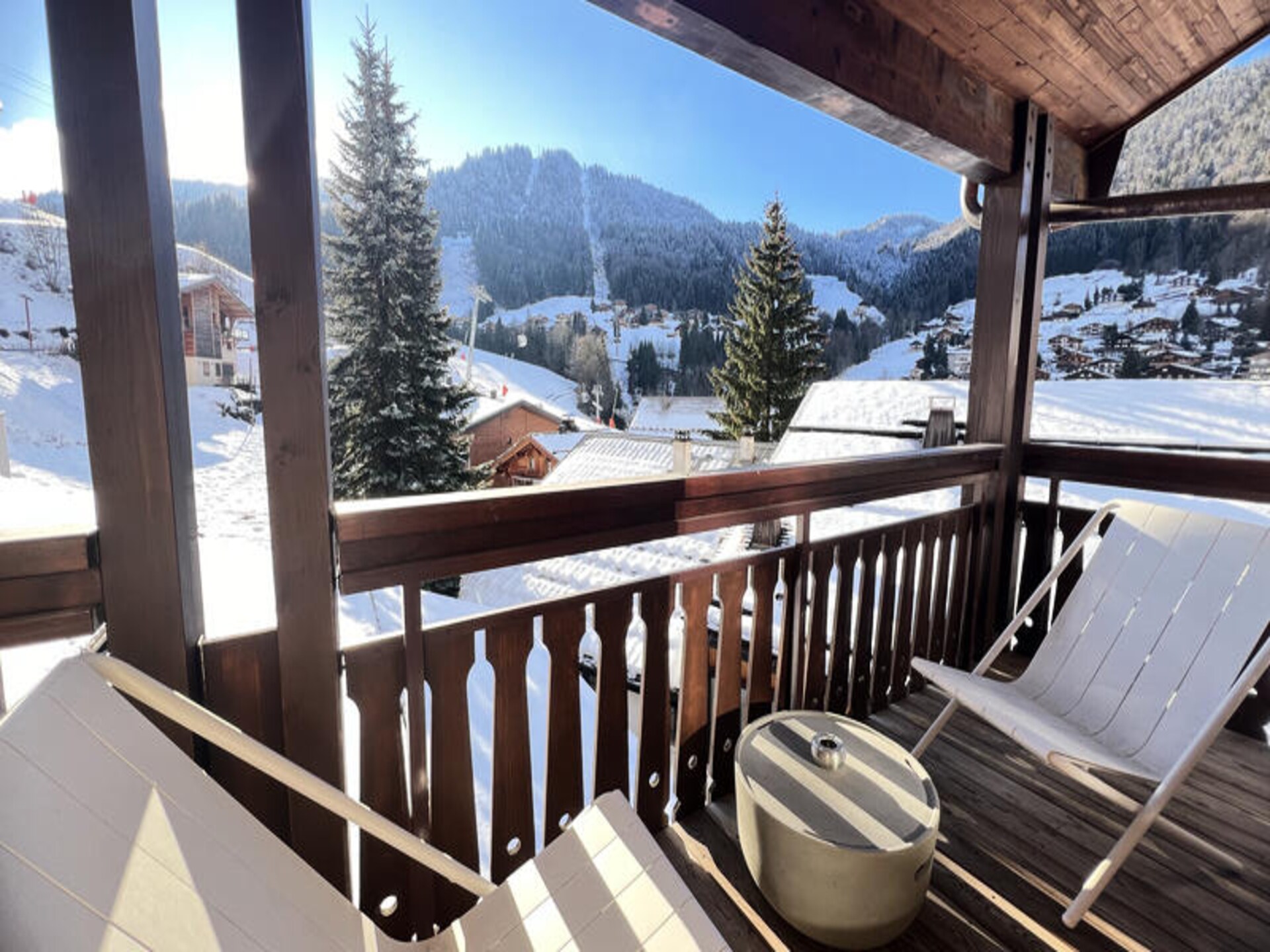 Ruim 10-persoons appartement in het hart van La Clusaz, vlakbij de piste - foto 5