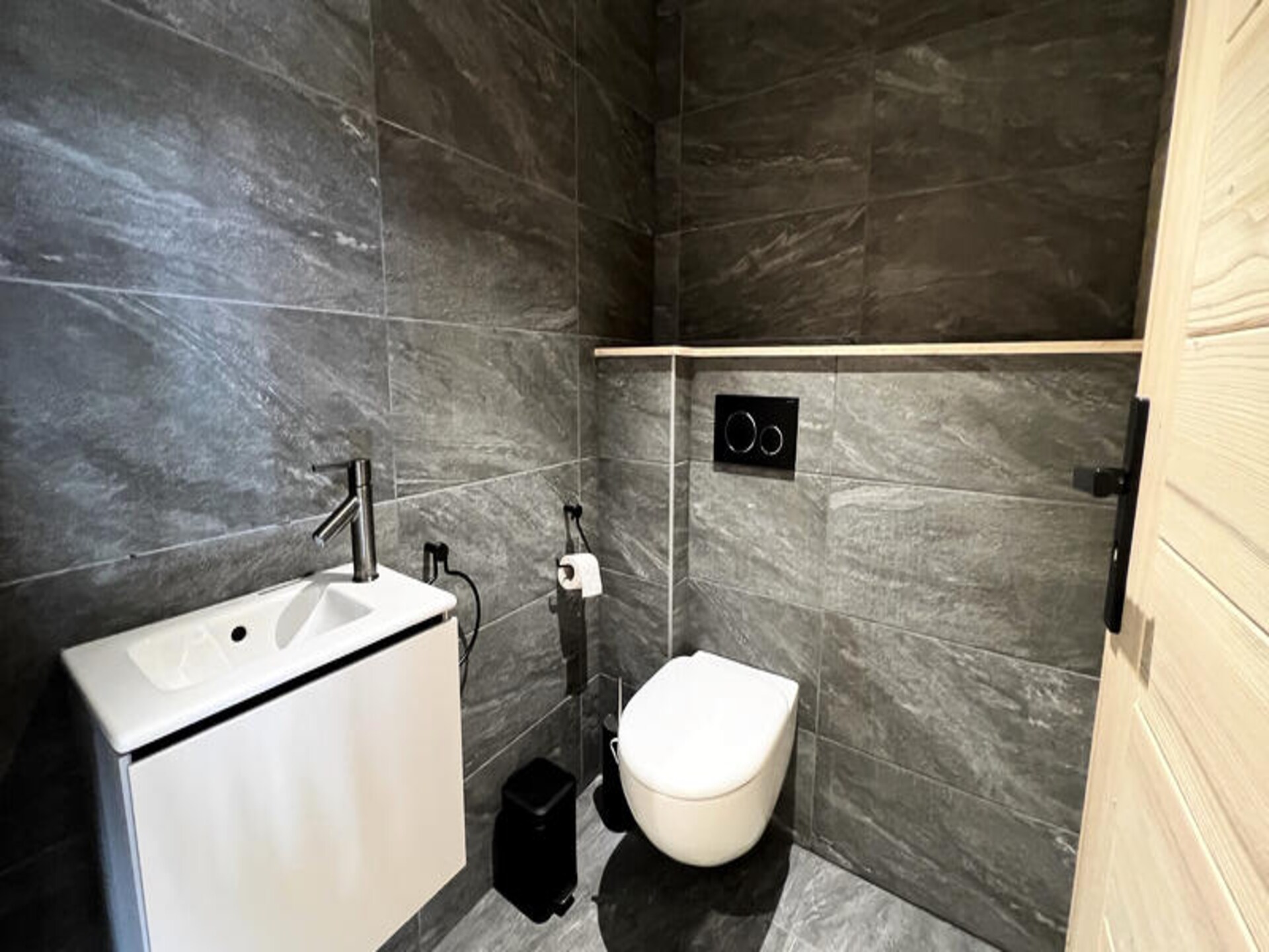 Ruim 10-persoons appartement in het hart van La Clusaz, vlakbij de piste - foto 16