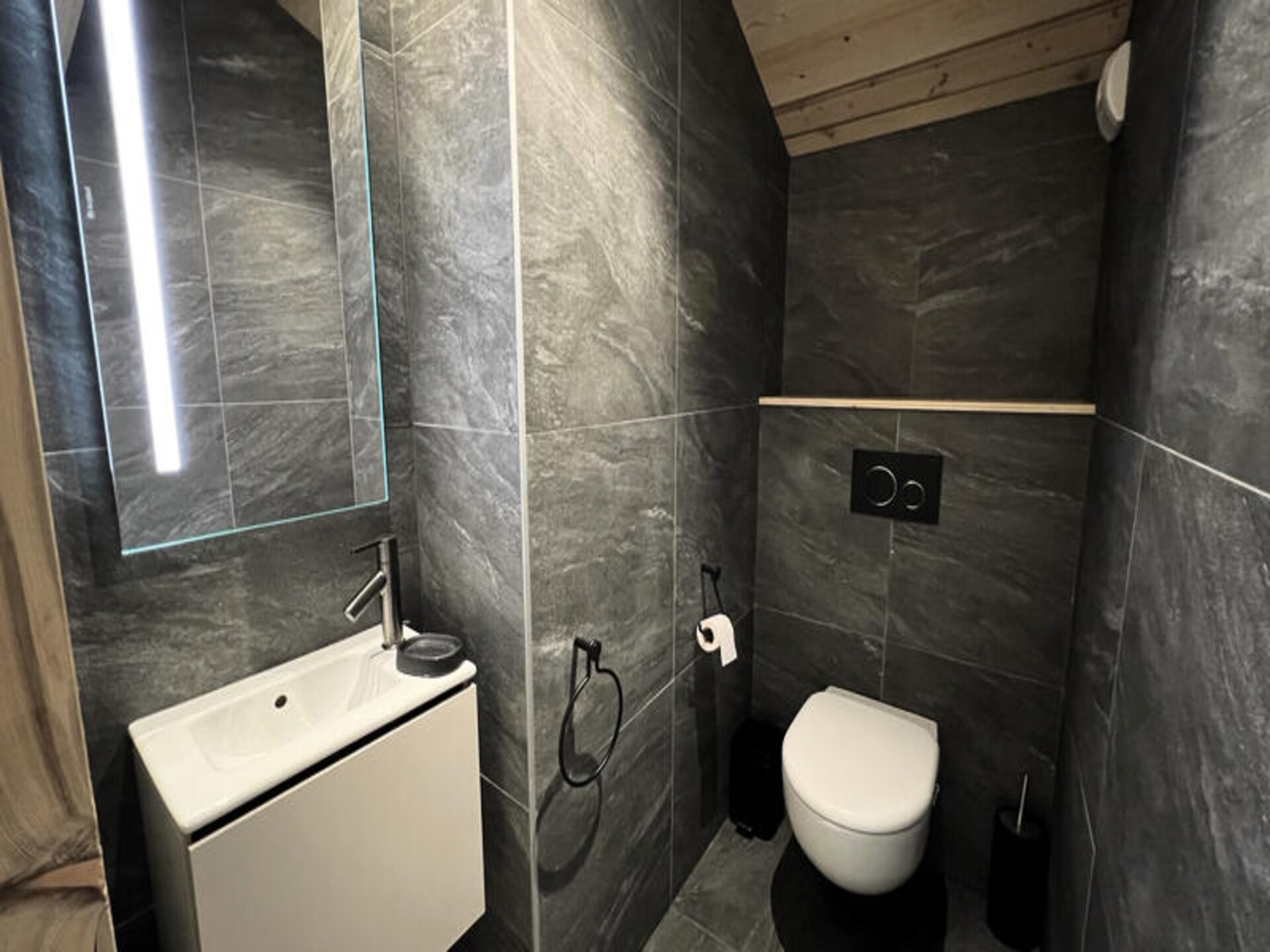 Ruim 10-persoons appartement in het hart van La Clusaz, vlakbij de piste - foto 25