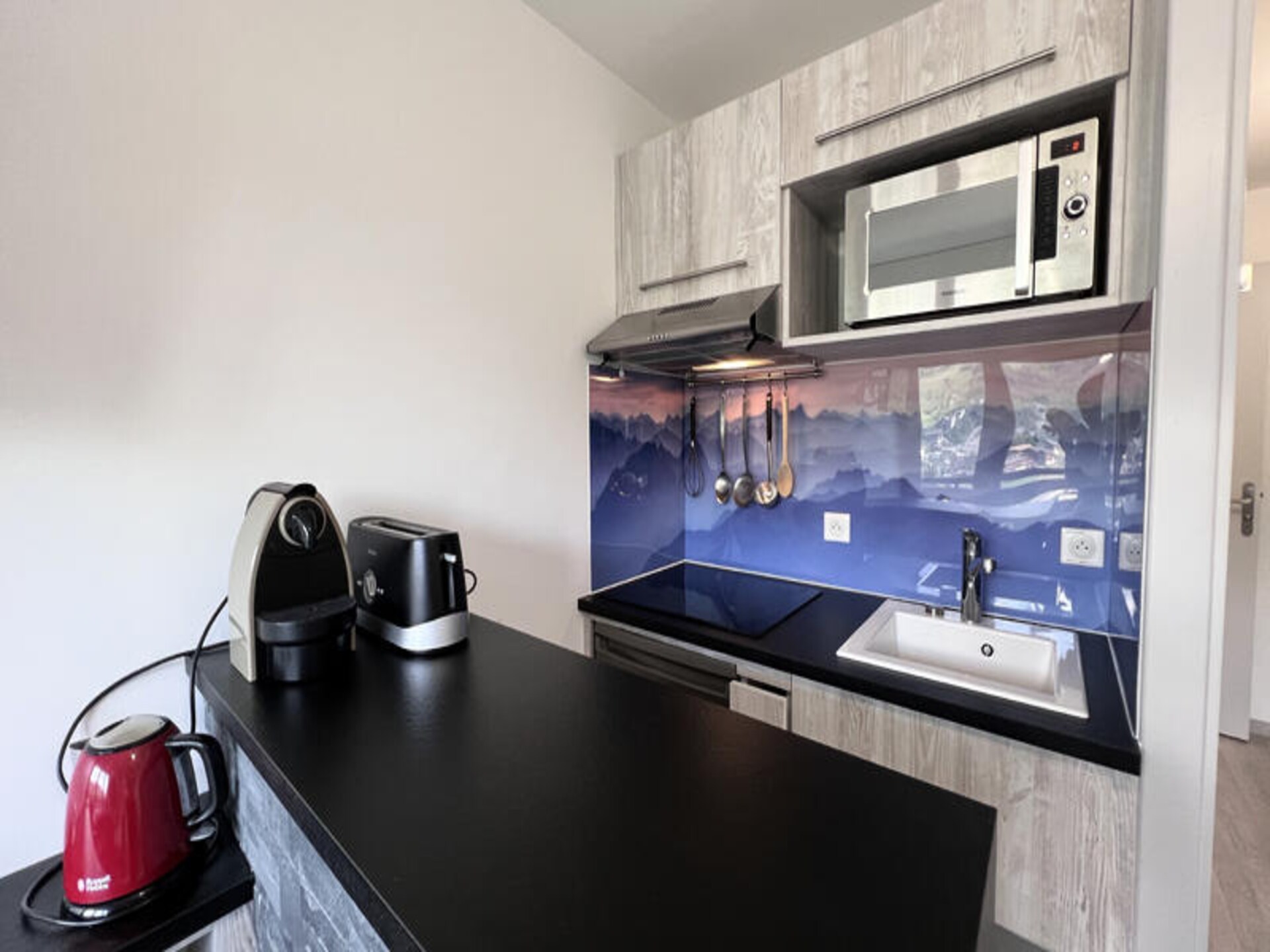 Compact appartement op 750m van de pistes met uitzicht op de Aravis - foto 3
