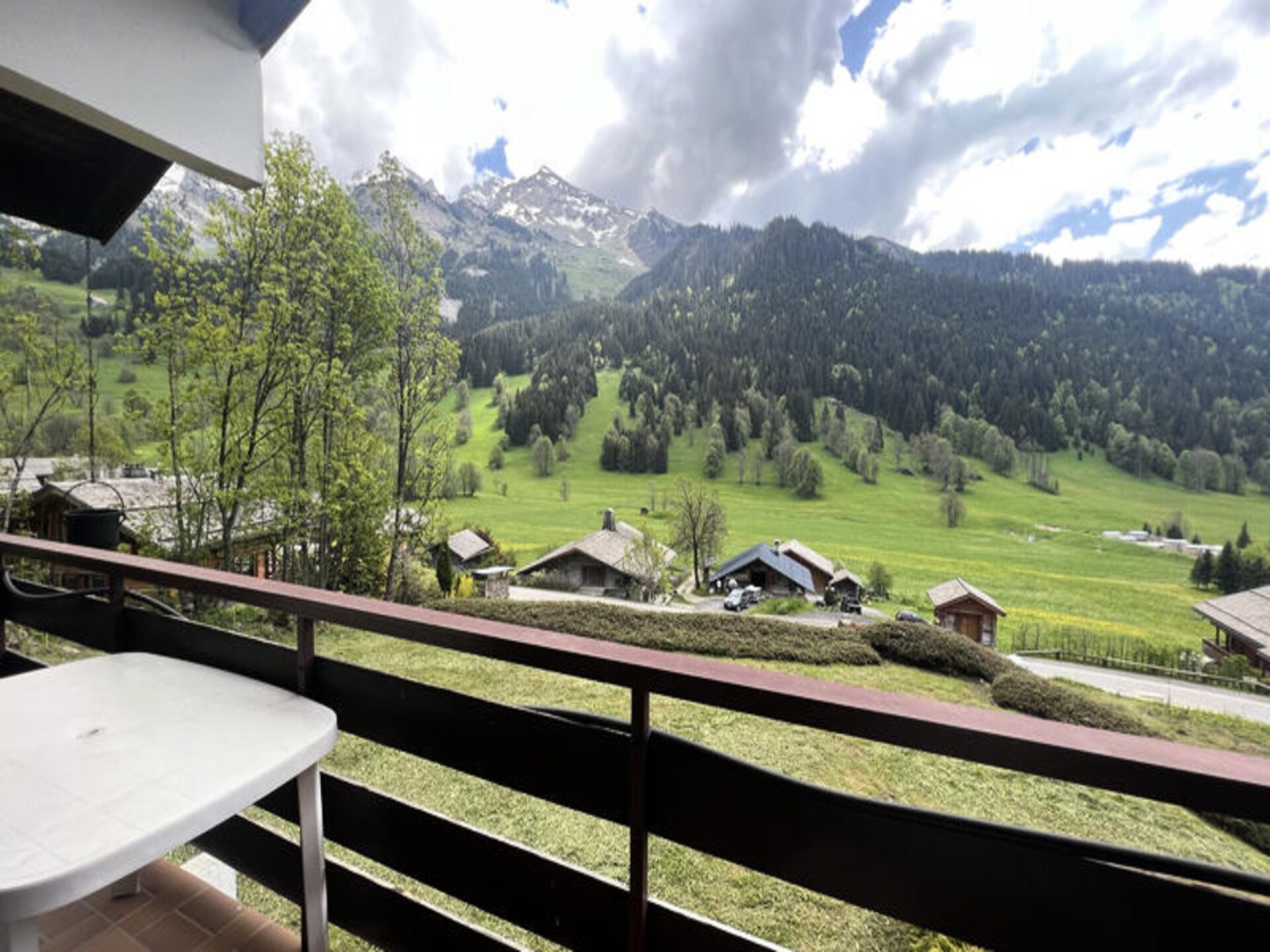 Knus appartement voor 5 personen op 200m van de piste in La Clusaz - foto 4