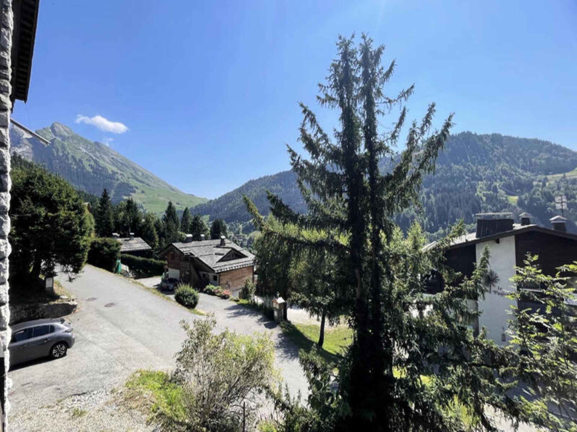 Rustiek appartement voor 6 personen met balkon, vlakbij de skipistes van La Clusaz - foto 7